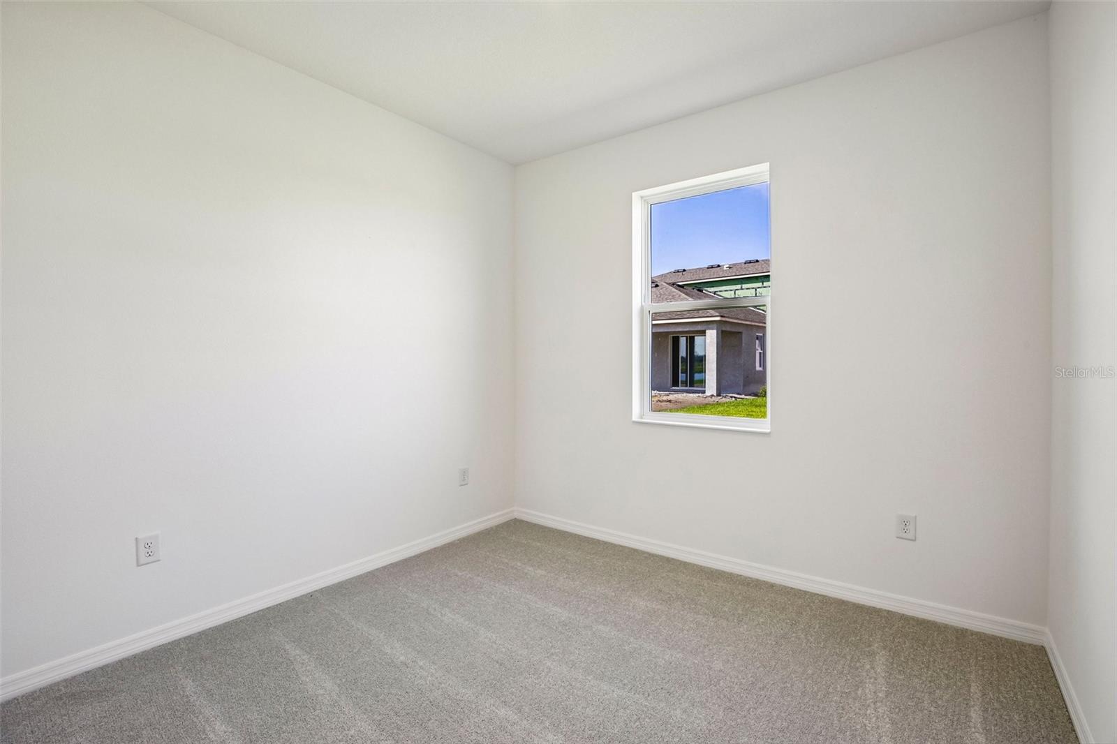 13810 BERTRAND AVE — photo 18