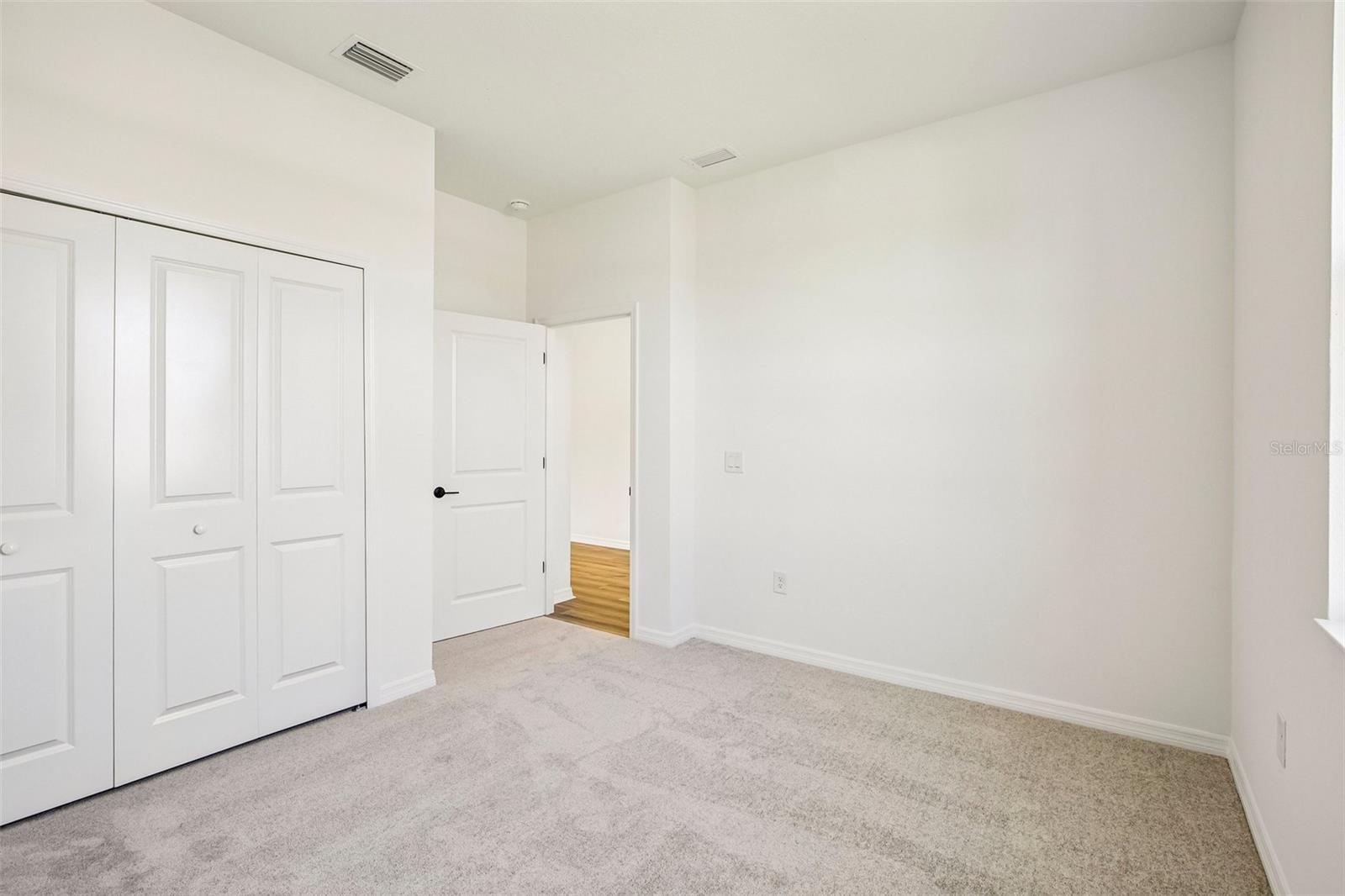 13810 BERTRAND AVE — photo 15