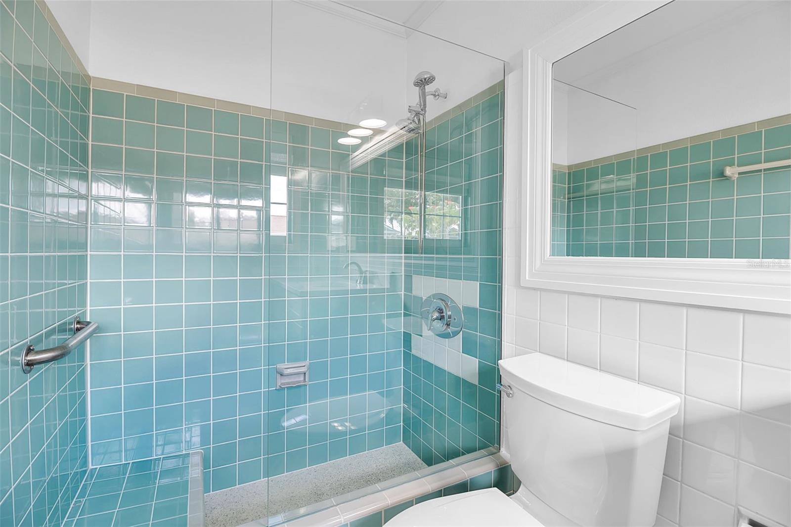 608 GARDENIA DR — photo 31