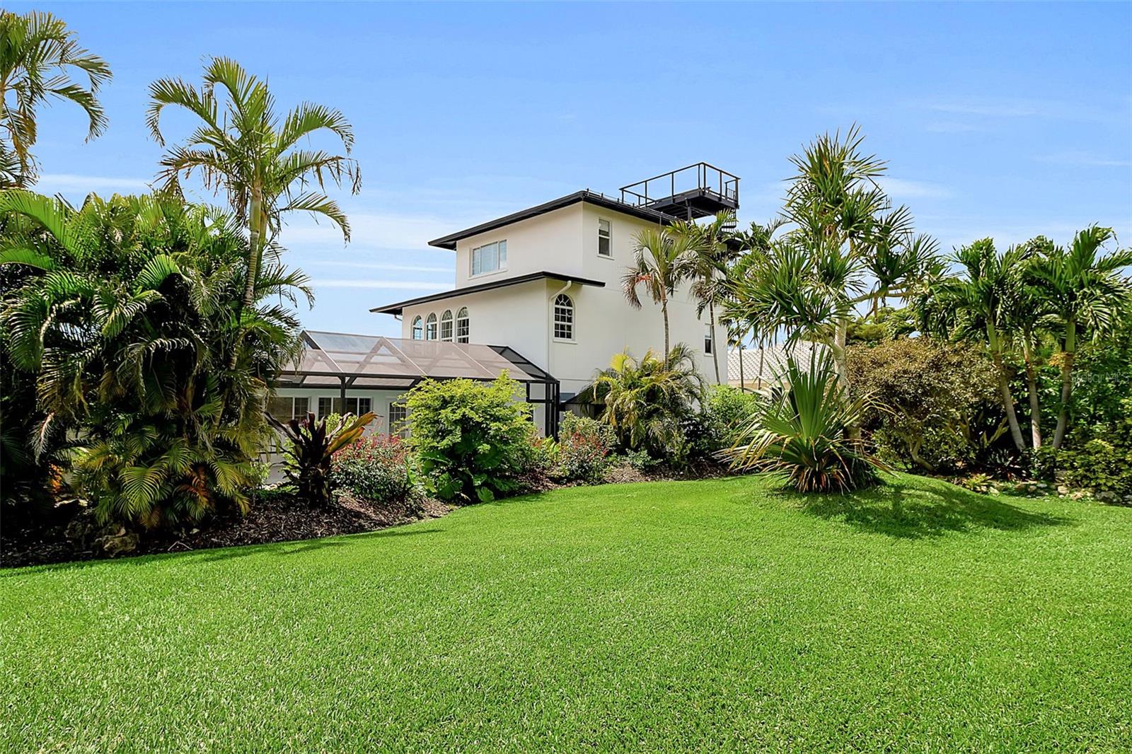 608 GARDENIA DR — photo 49