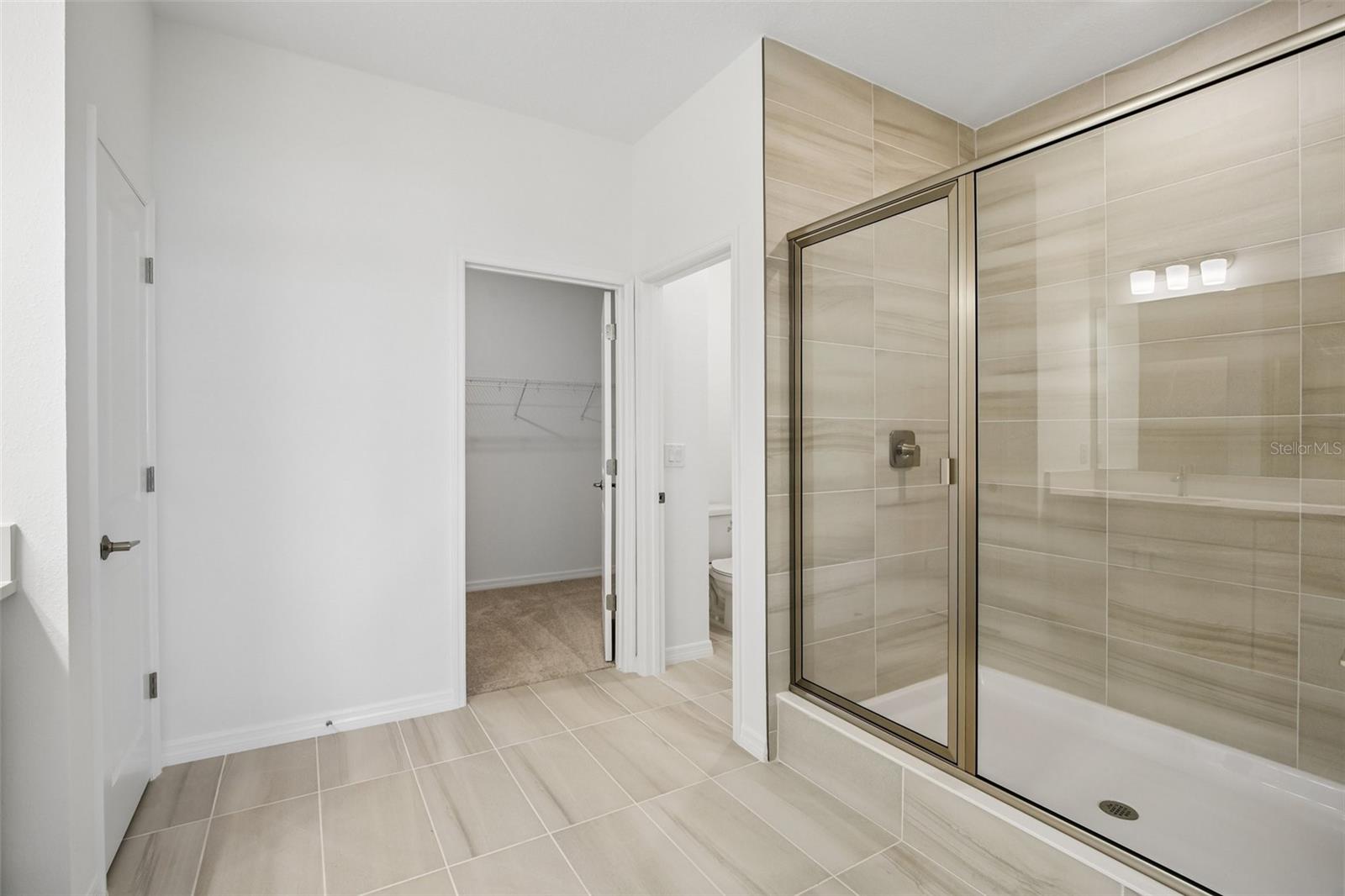 8720 CANARD CV — photo 31