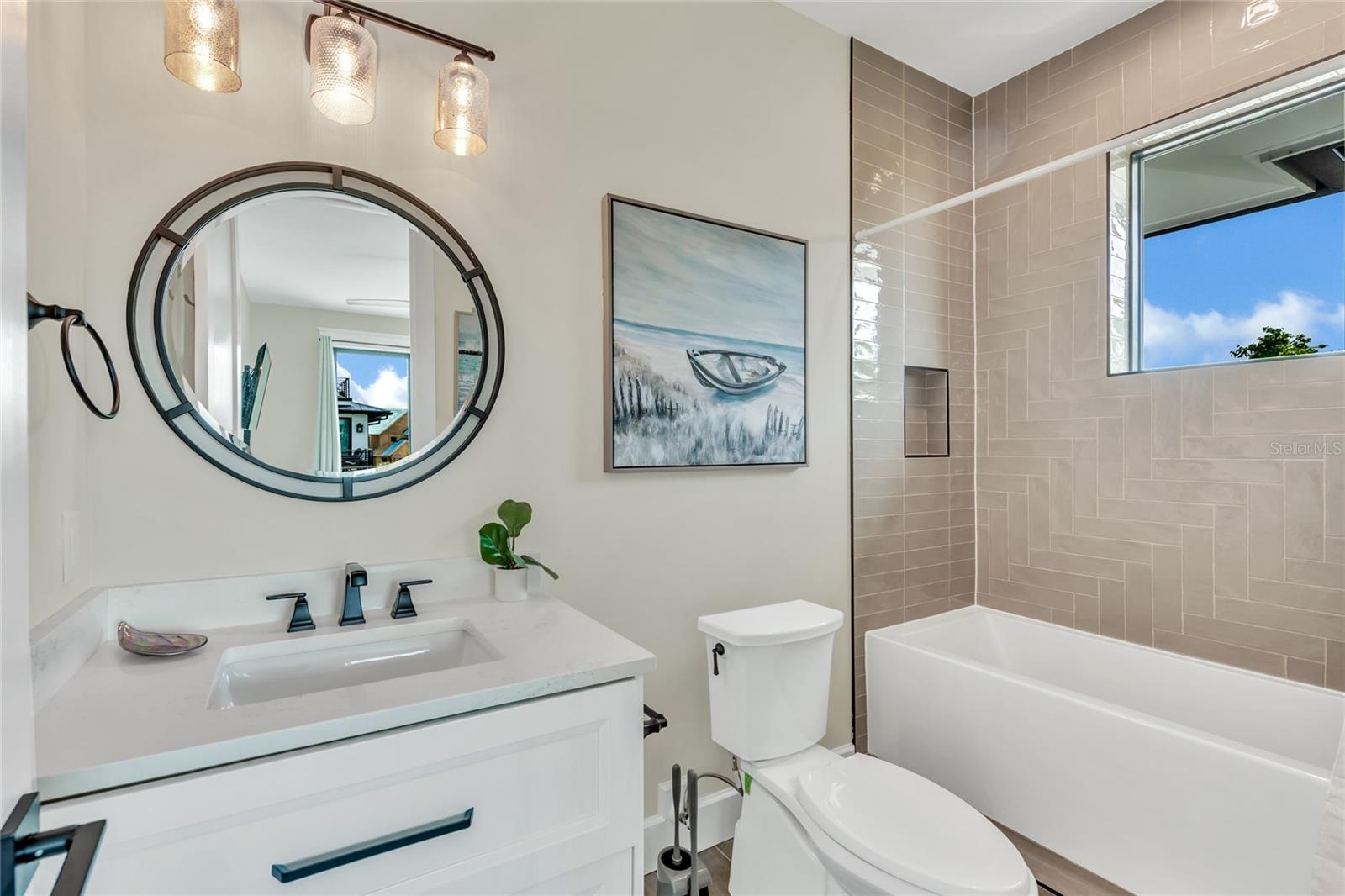 209 GARFIELD DR — photo 44