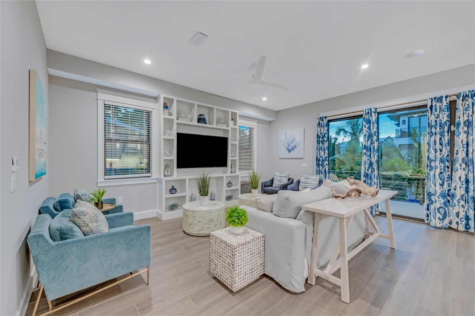 209 GARFIELD DR — photo 30