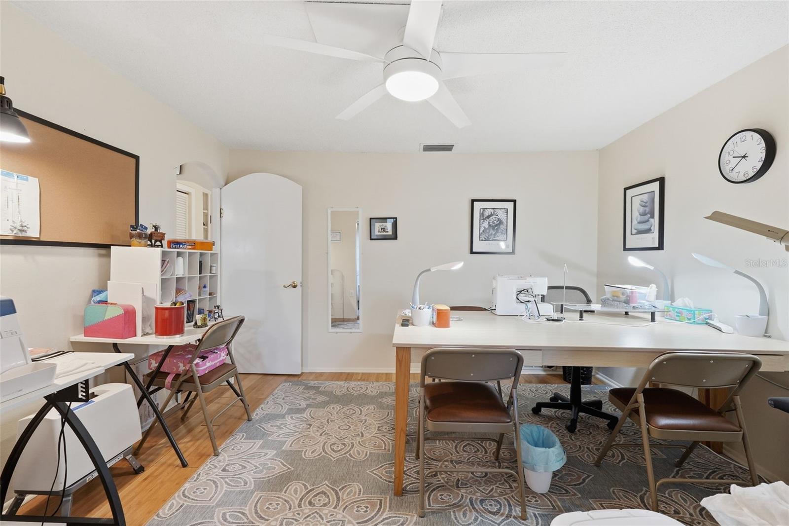 3226 FAIRMOUNT DR — photo 21