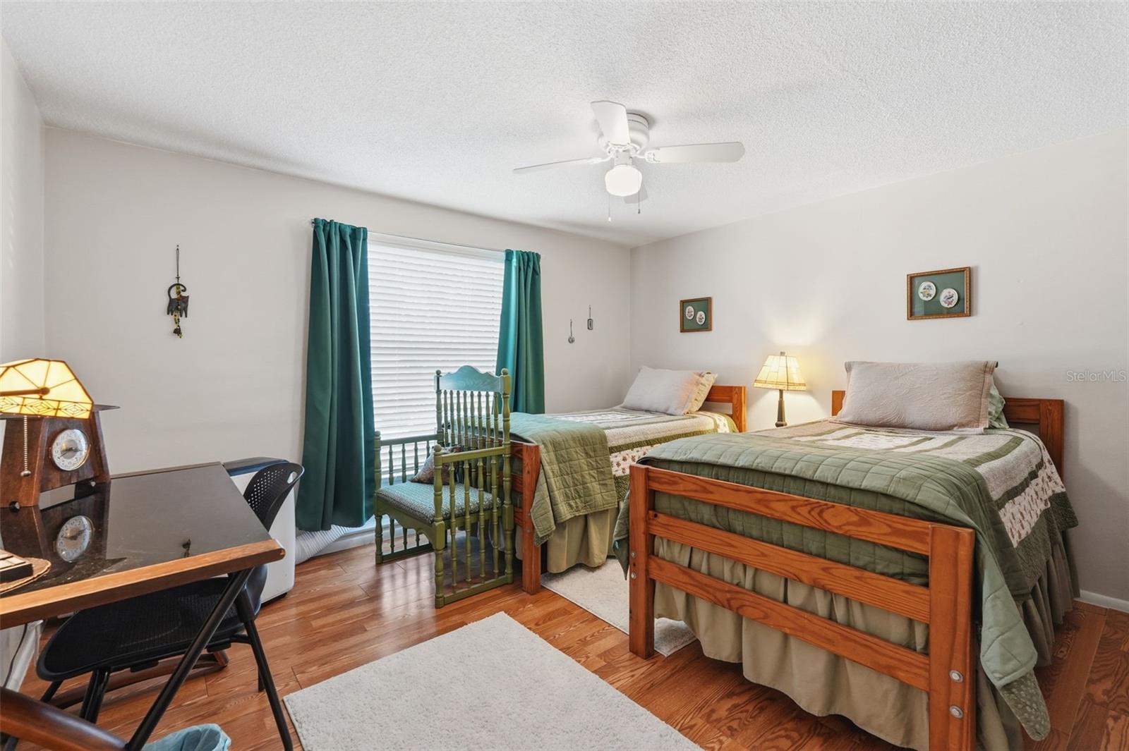 3226 FAIRMOUNT DR — photo 18