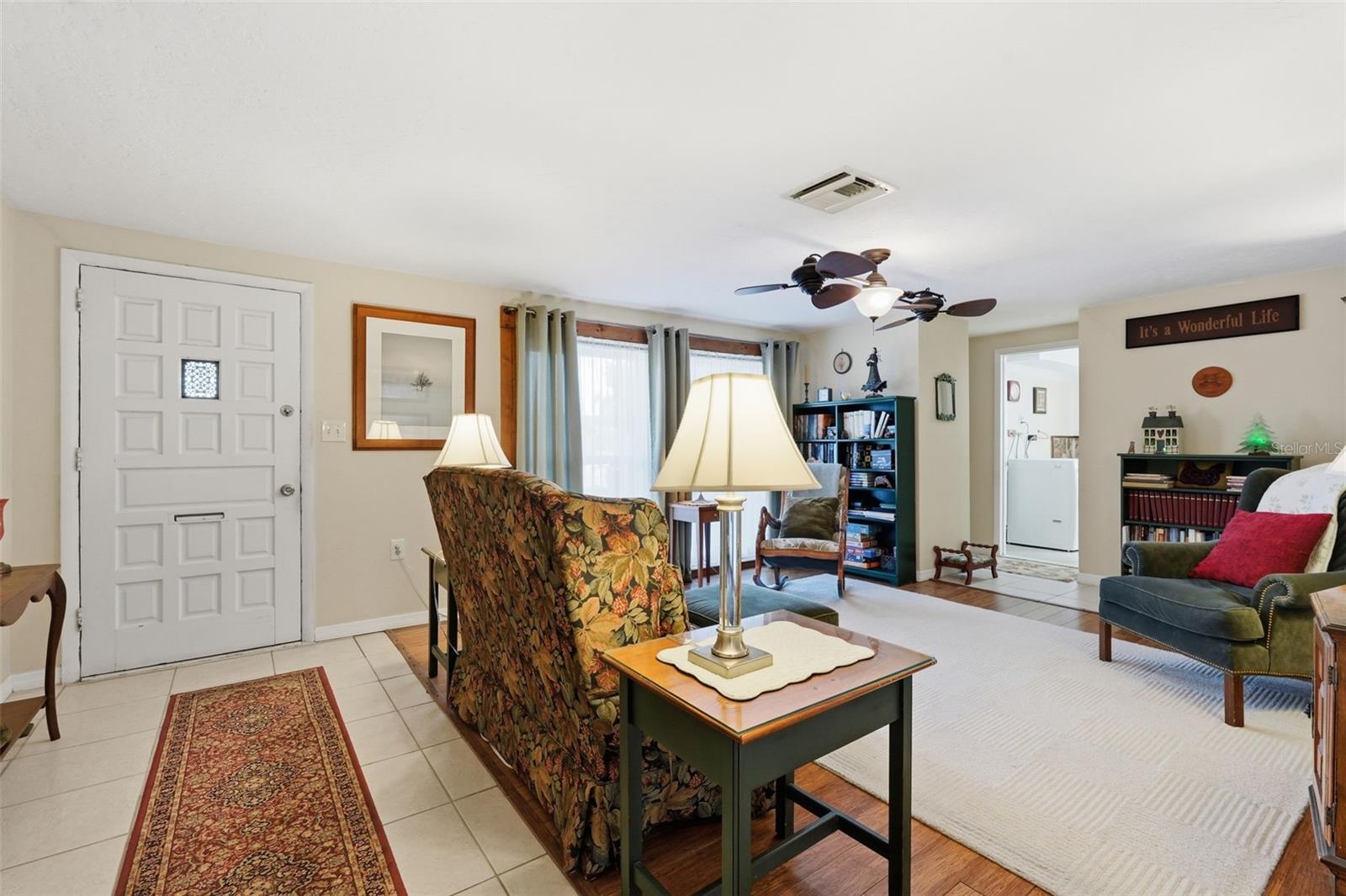 3226 FAIRMOUNT DR — photo 6