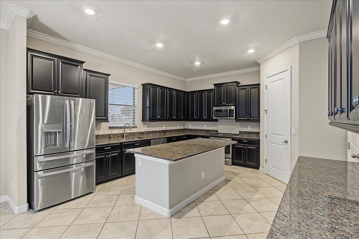 8099 LAGO MIST WAY — photo 14