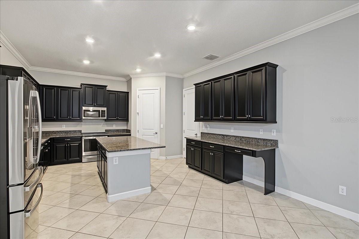 8099 LAGO MIST WAY — photo 15