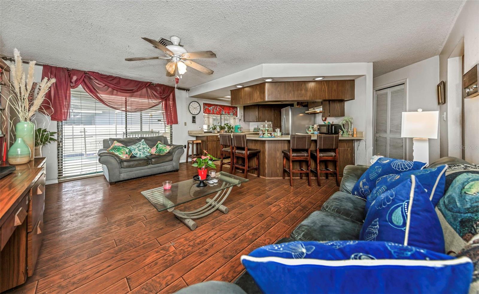 107 COUNTRY VILLAS DR — photo 15