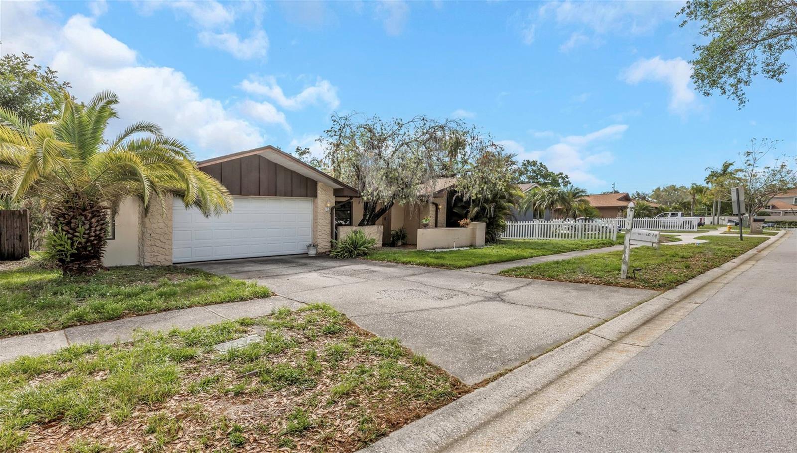 107 COUNTRY VILLAS DR — photo 56