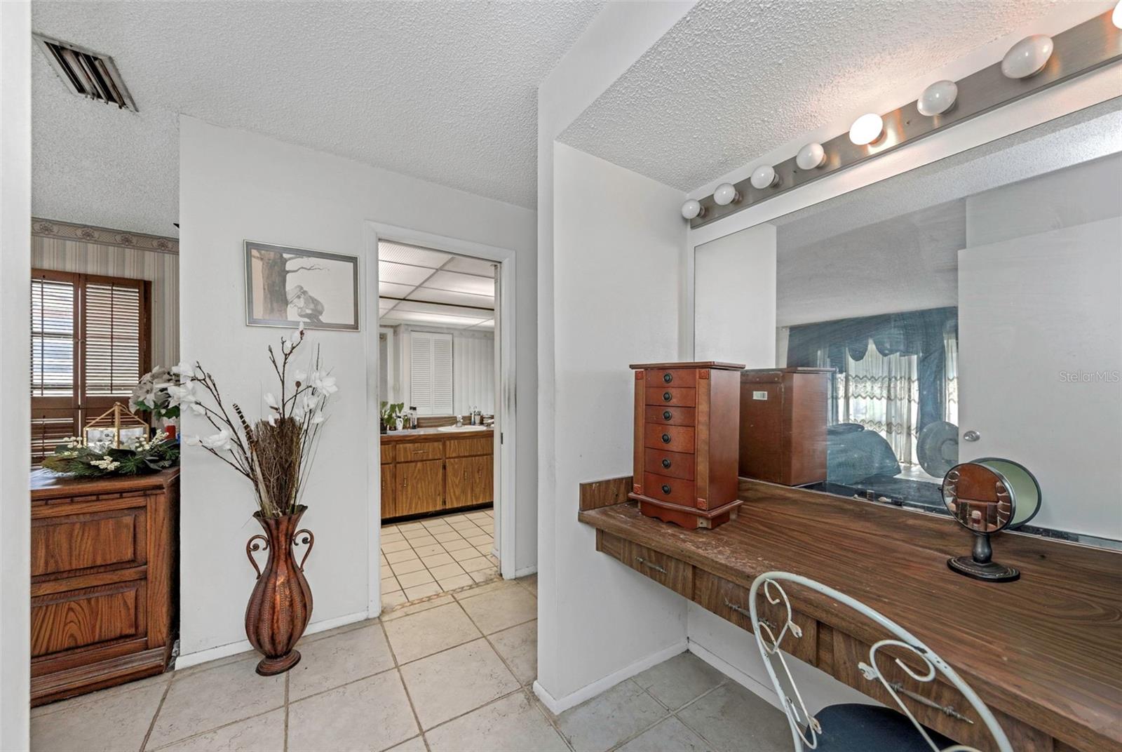 107 COUNTRY VILLAS DR — photo 41