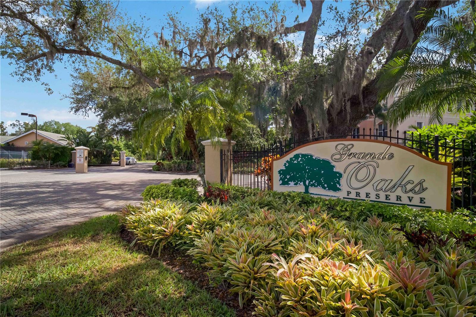 5246 MANORWOOD DR #4C — photo 24