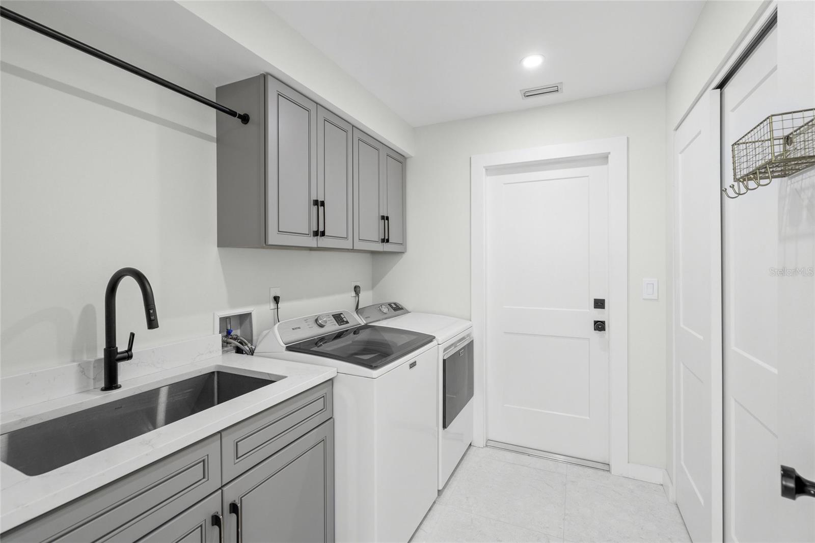 1527 BUOY LN — photo 29
