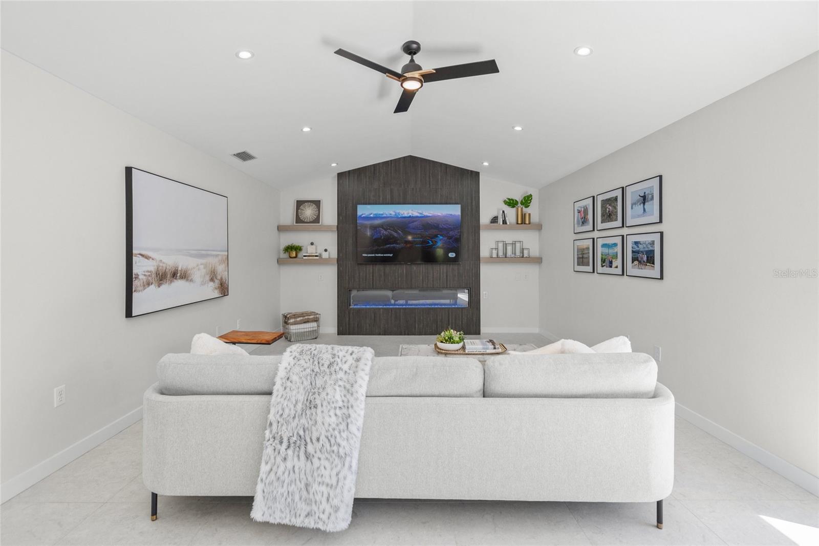 1527 BUOY LN — photo 12