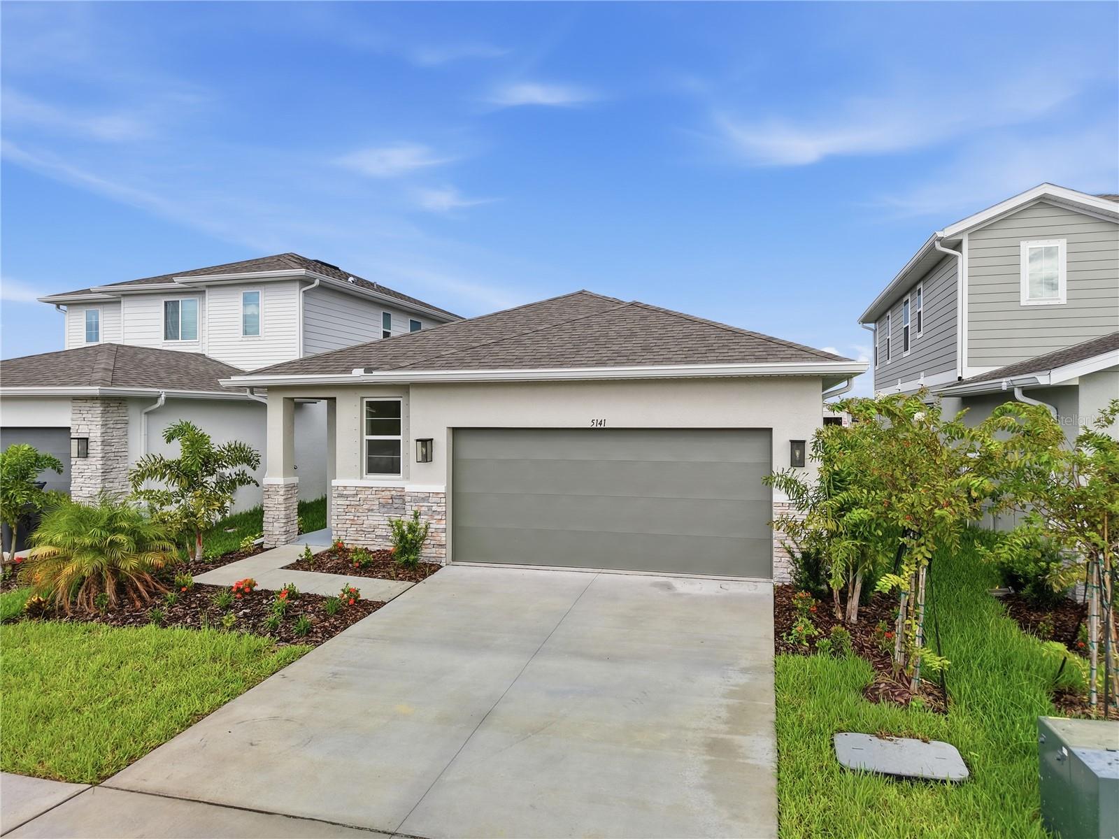 5141 SPRING MAIDEN CIR — photo 3