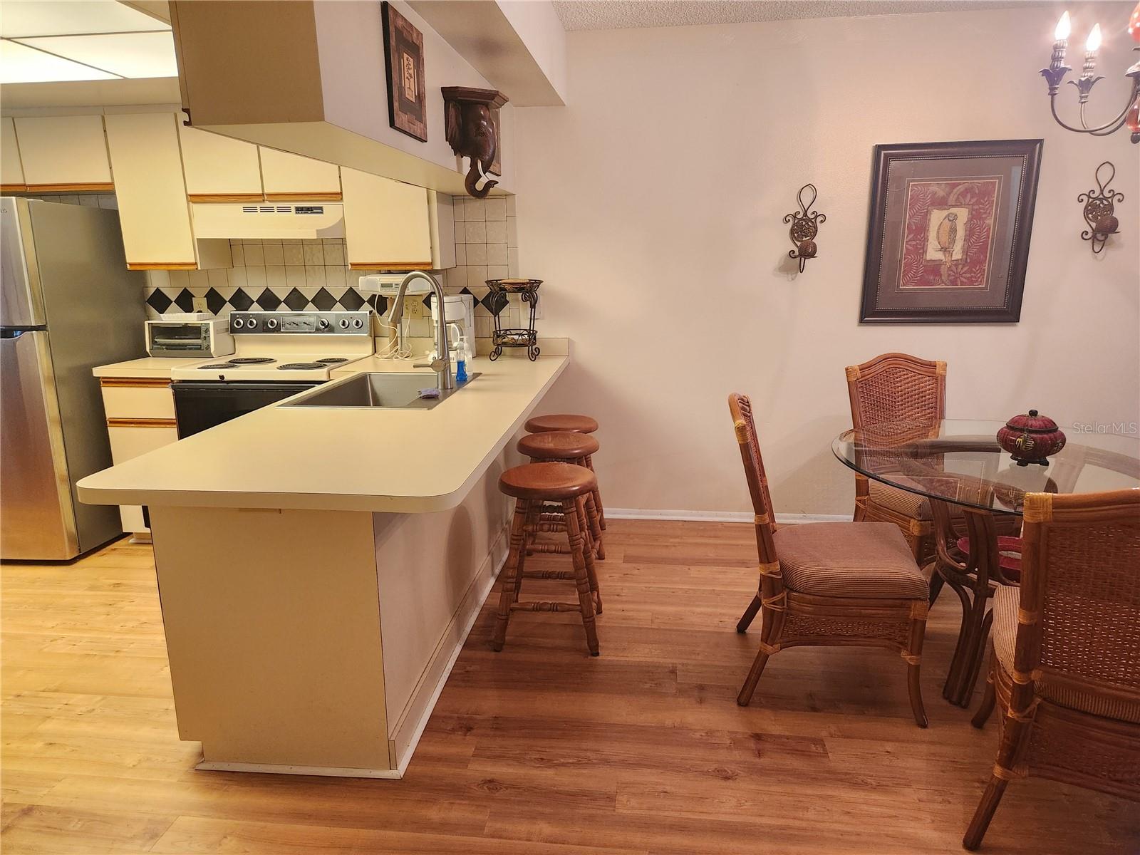 7794 EAGLE CREEK DR #7794 — photo 5