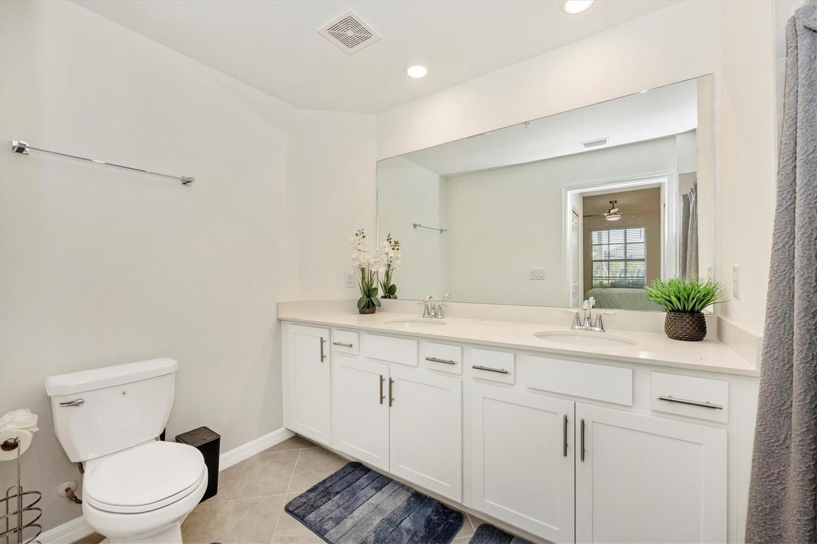 12550 GALAPAGOS ST #104 — photo 26