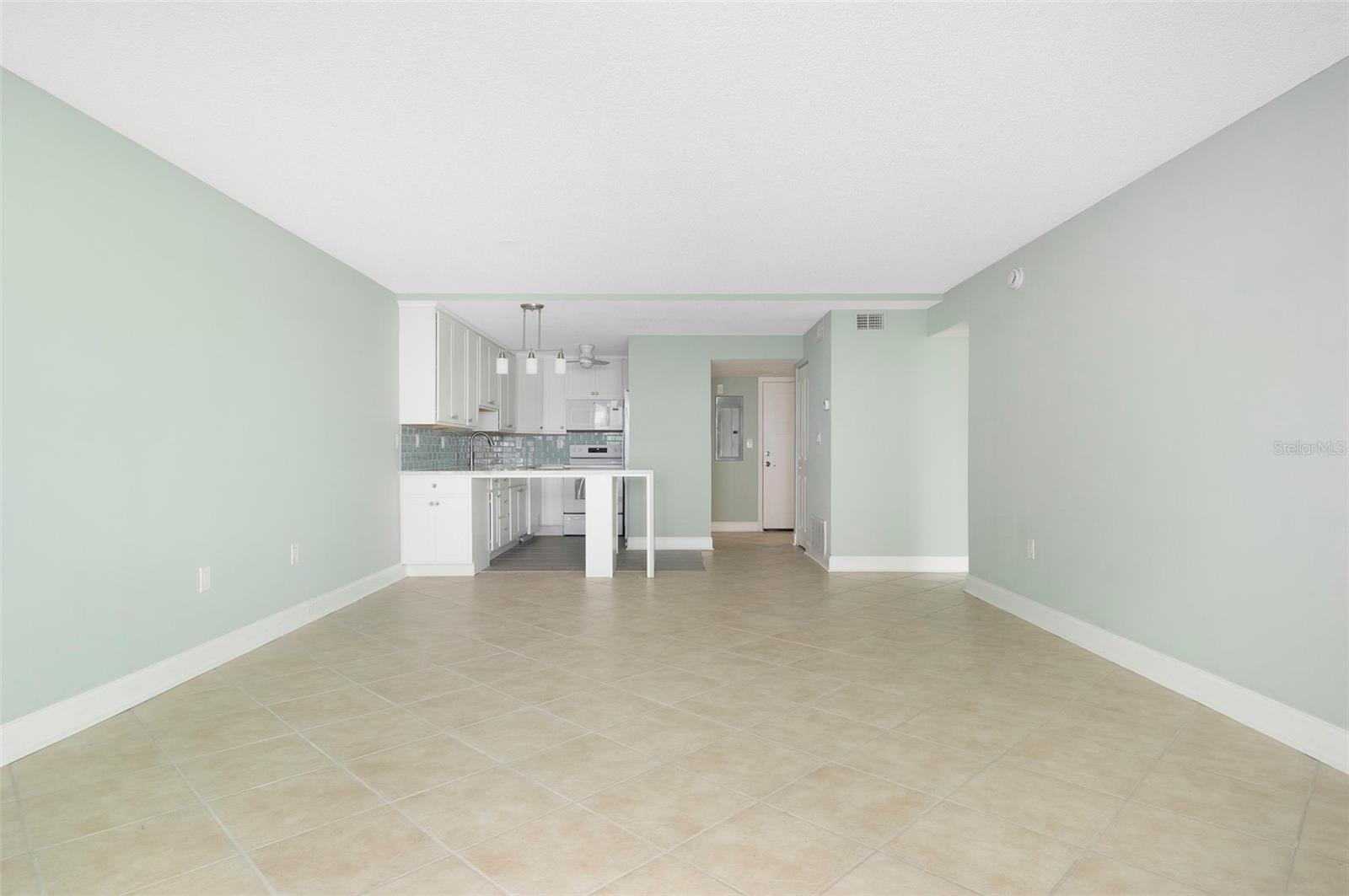 450 TREASURE ISLAND CSWY #105 — photo 17