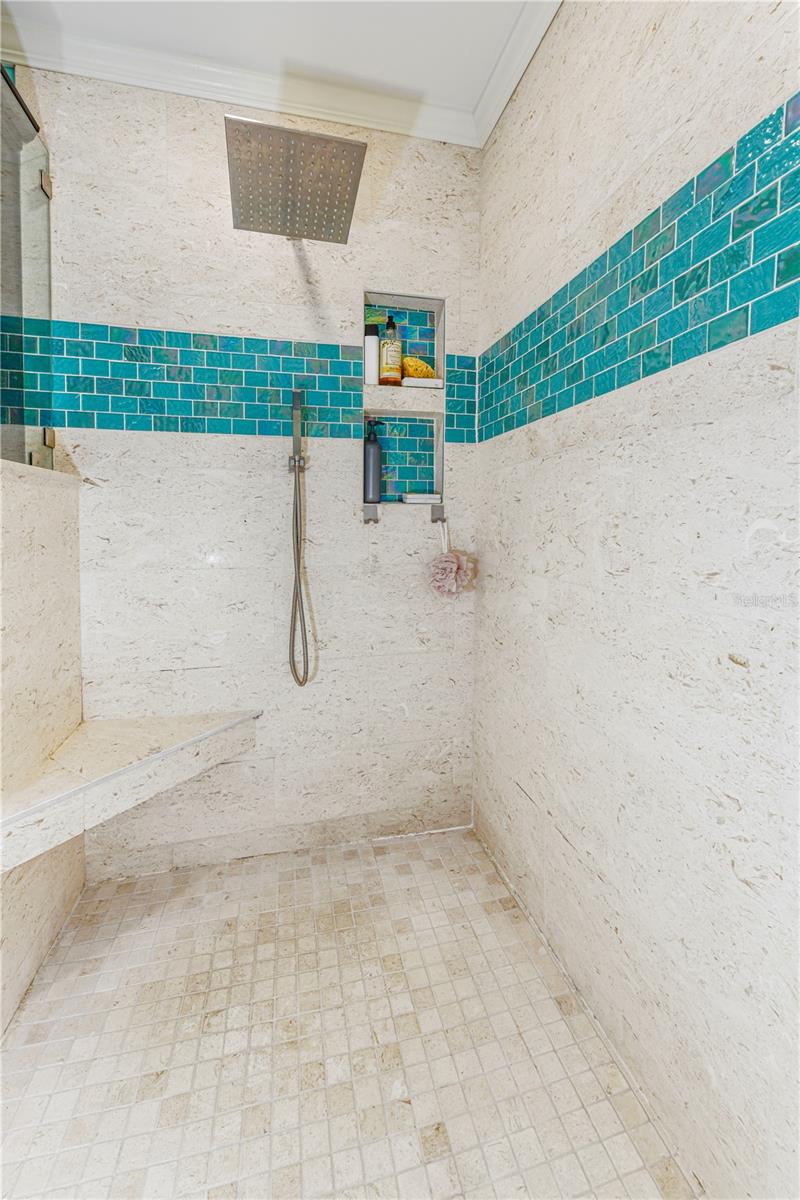 1800 LIESL DR E — photo 19