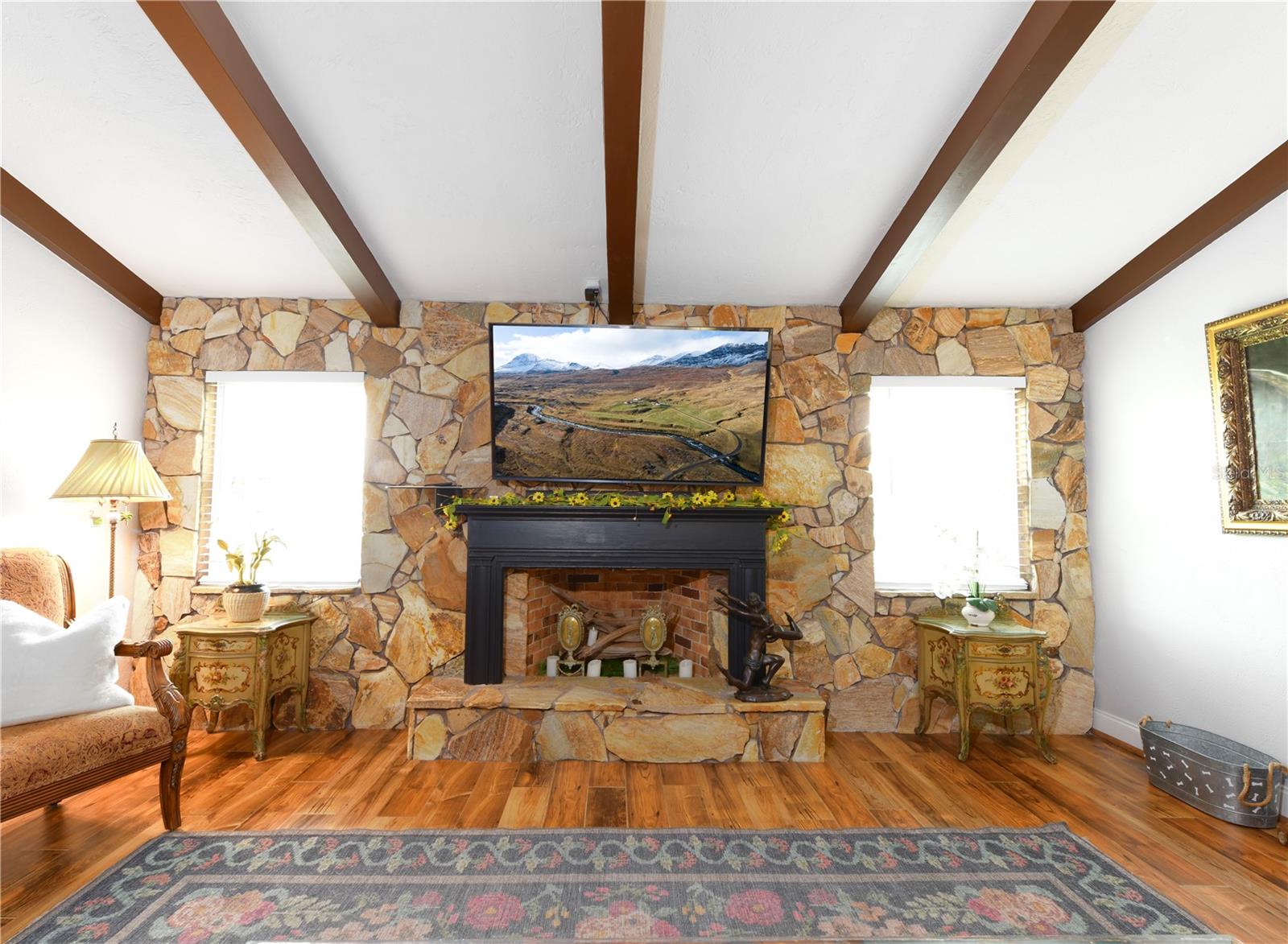 1800 LIESL DR E — photo 10