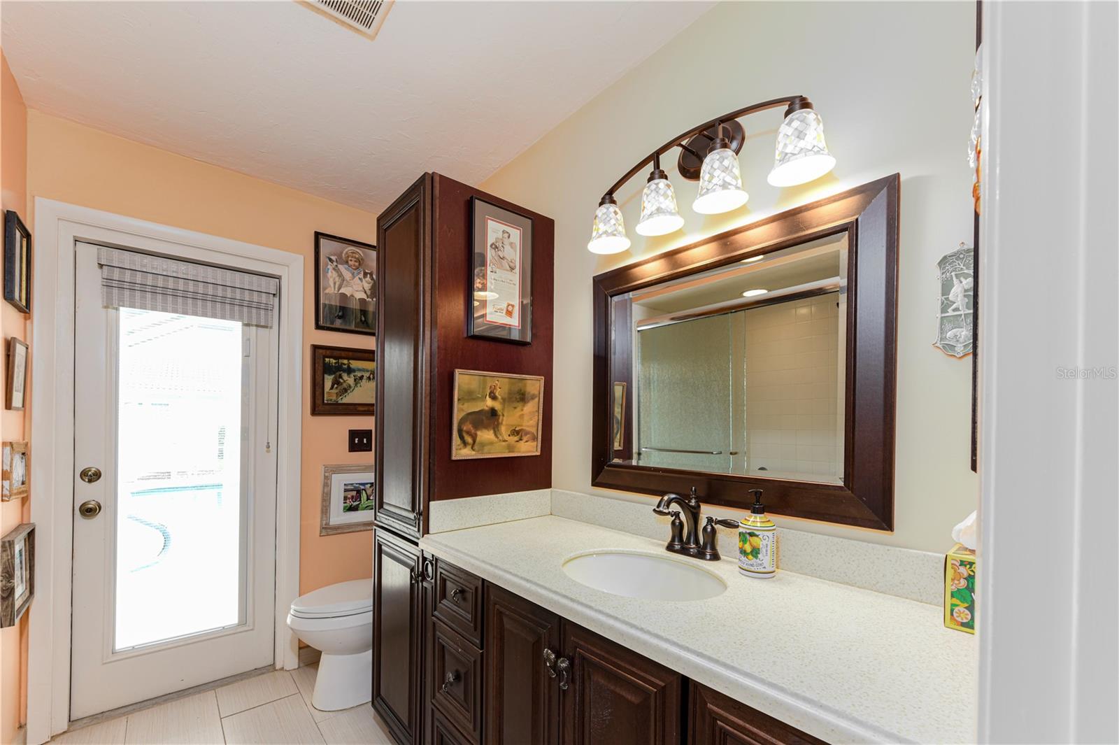 1800 LIESL DR E — photo 20