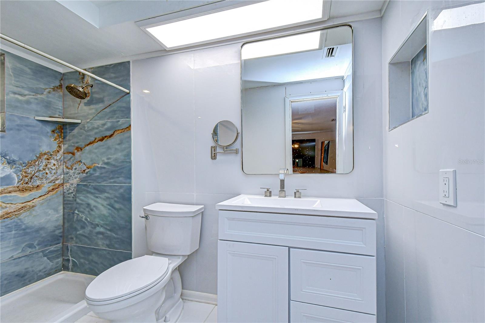 10901 OLDHAM RD — photo 42