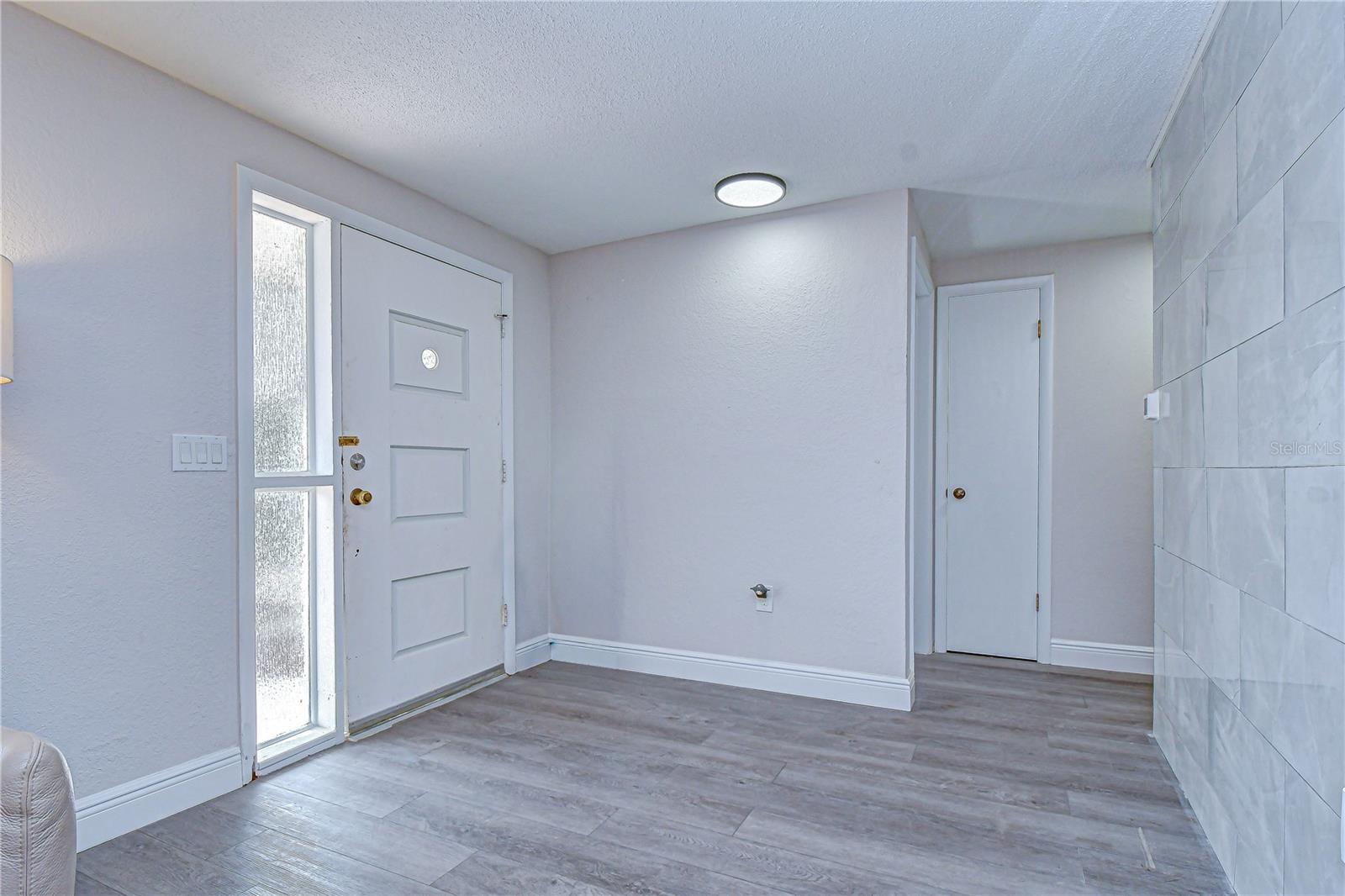10901 OLDHAM RD — photo 8