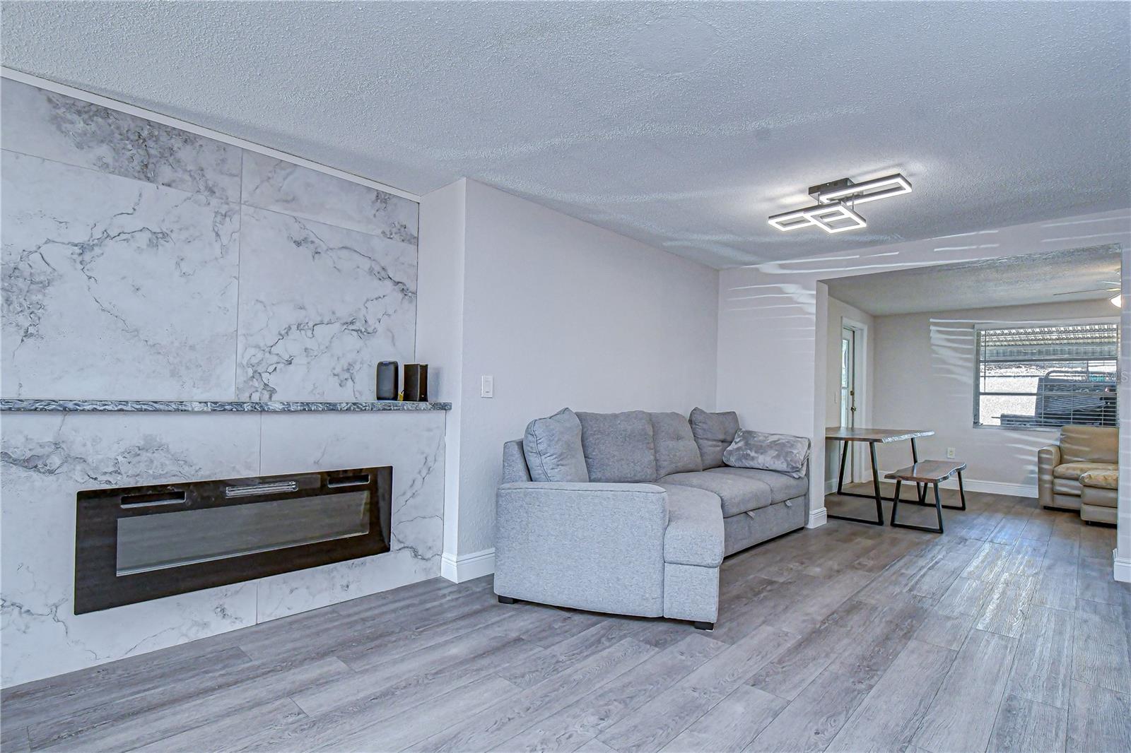 10901 OLDHAM RD — photo 16