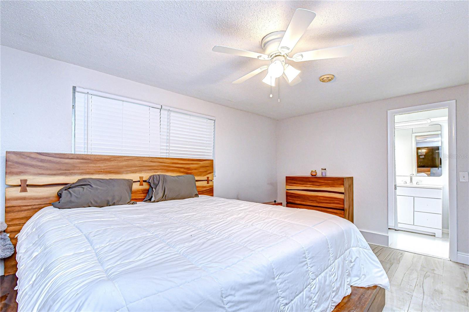 10901 OLDHAM RD — photo 40