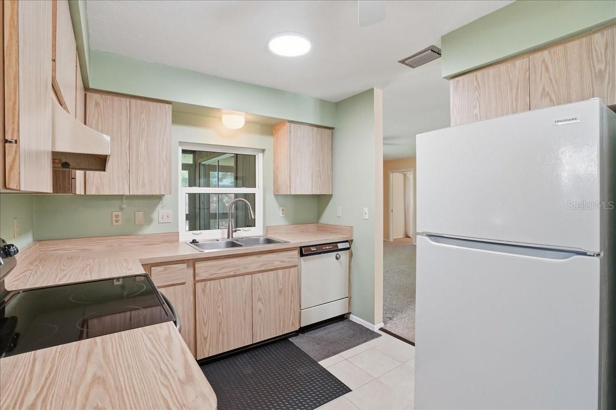 3759 COLLINS ST #711 — photo 8