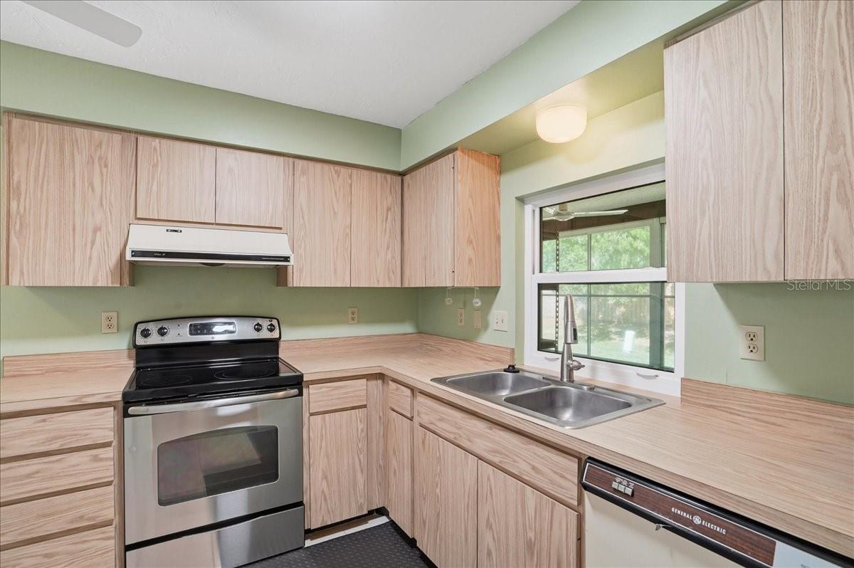 3759 COLLINS ST #711 — photo 7