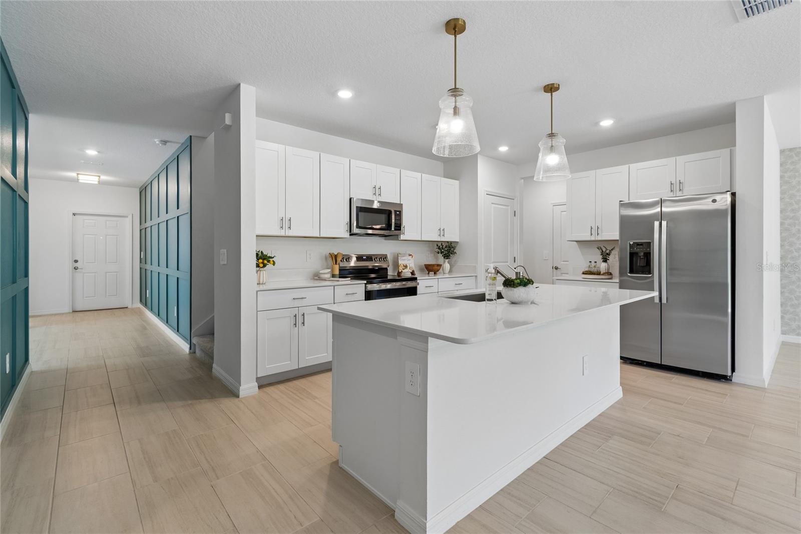 10065 GENTLE RAIN DR — photo 3