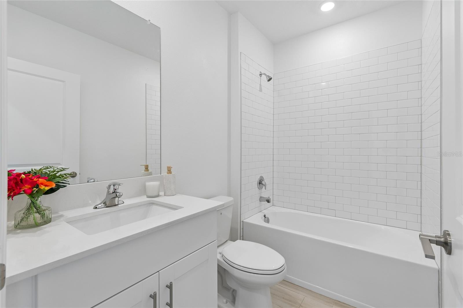 10065 GENTLE RAIN DR — photo 23