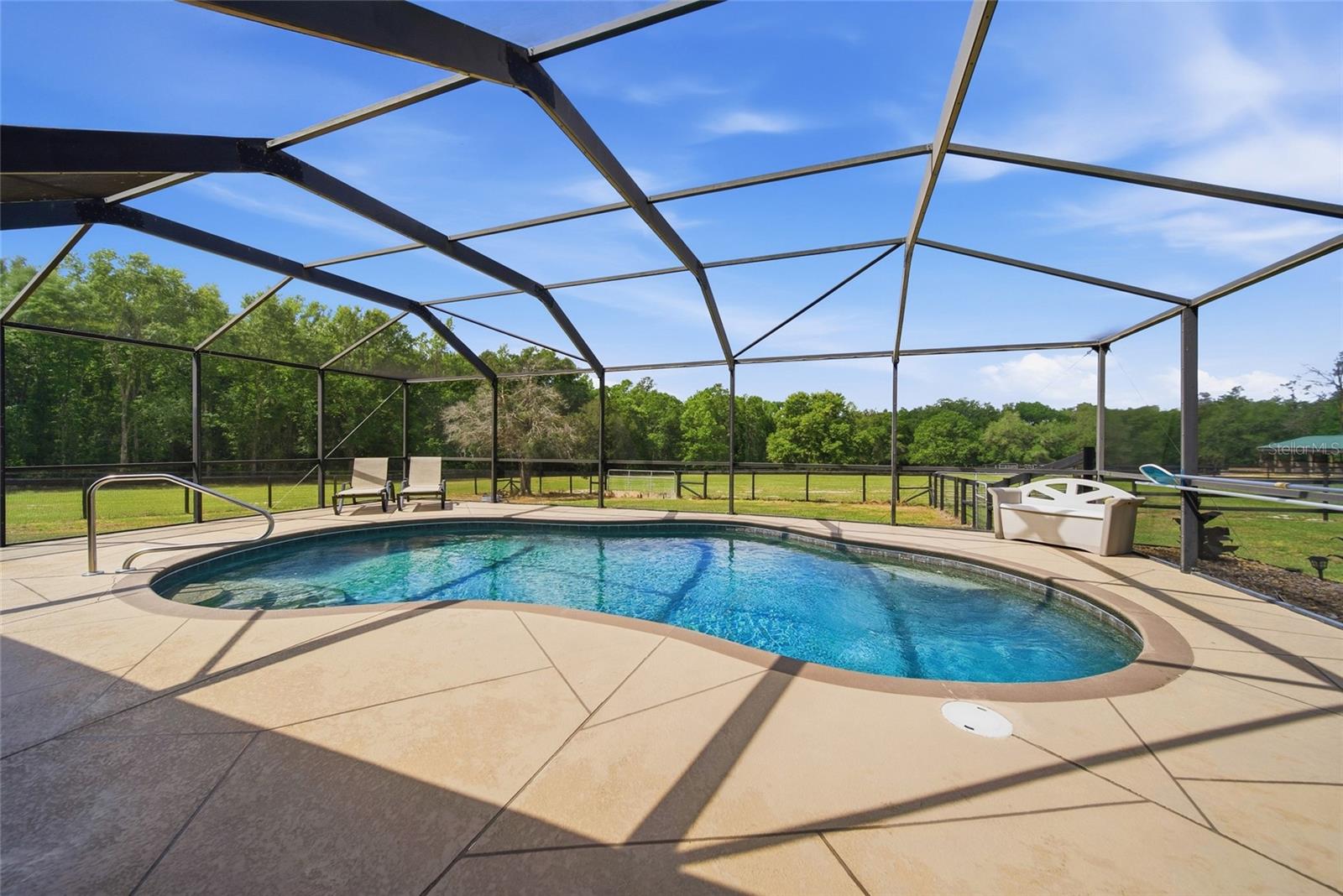 32640 BLUEBERRY HILL WAY — photo 17