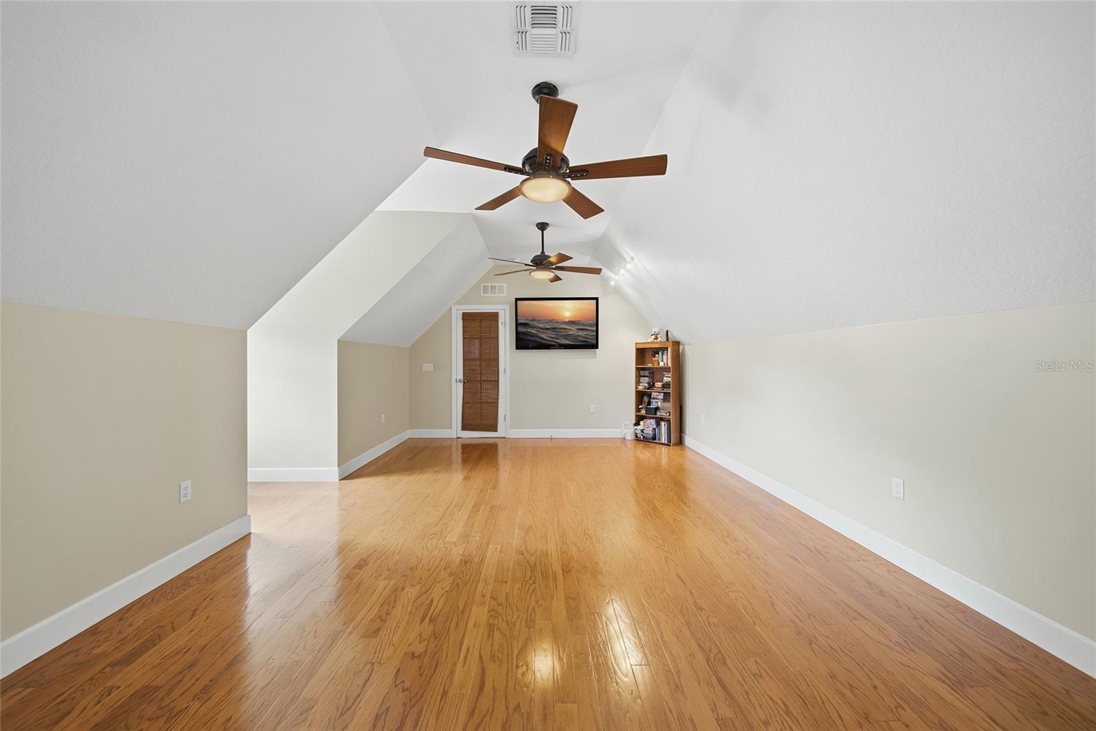 32640 BLUEBERRY HILL WAY — photo 25