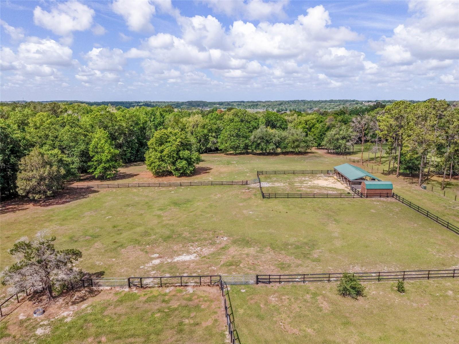 32640 BLUEBERRY HILL WAY — photo 36