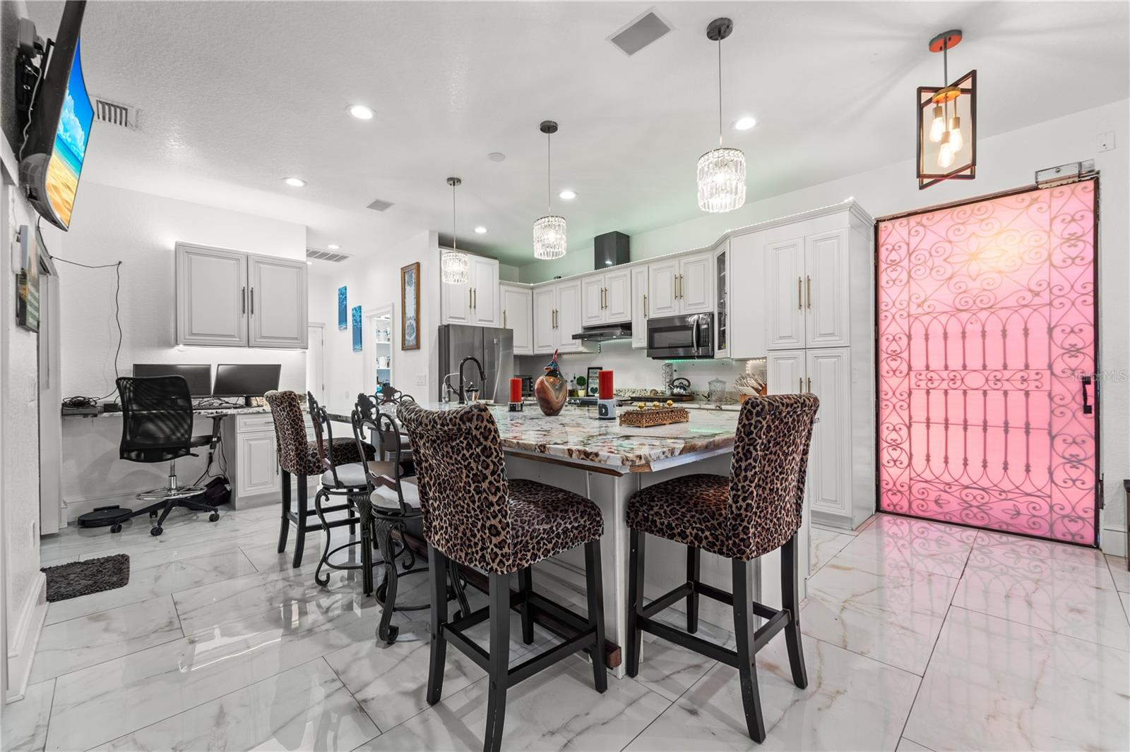2520 GOMAZ WAY S — photo 6