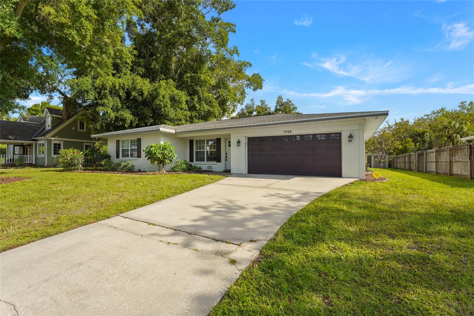 7746 WESTMORELAND DR — photo 40