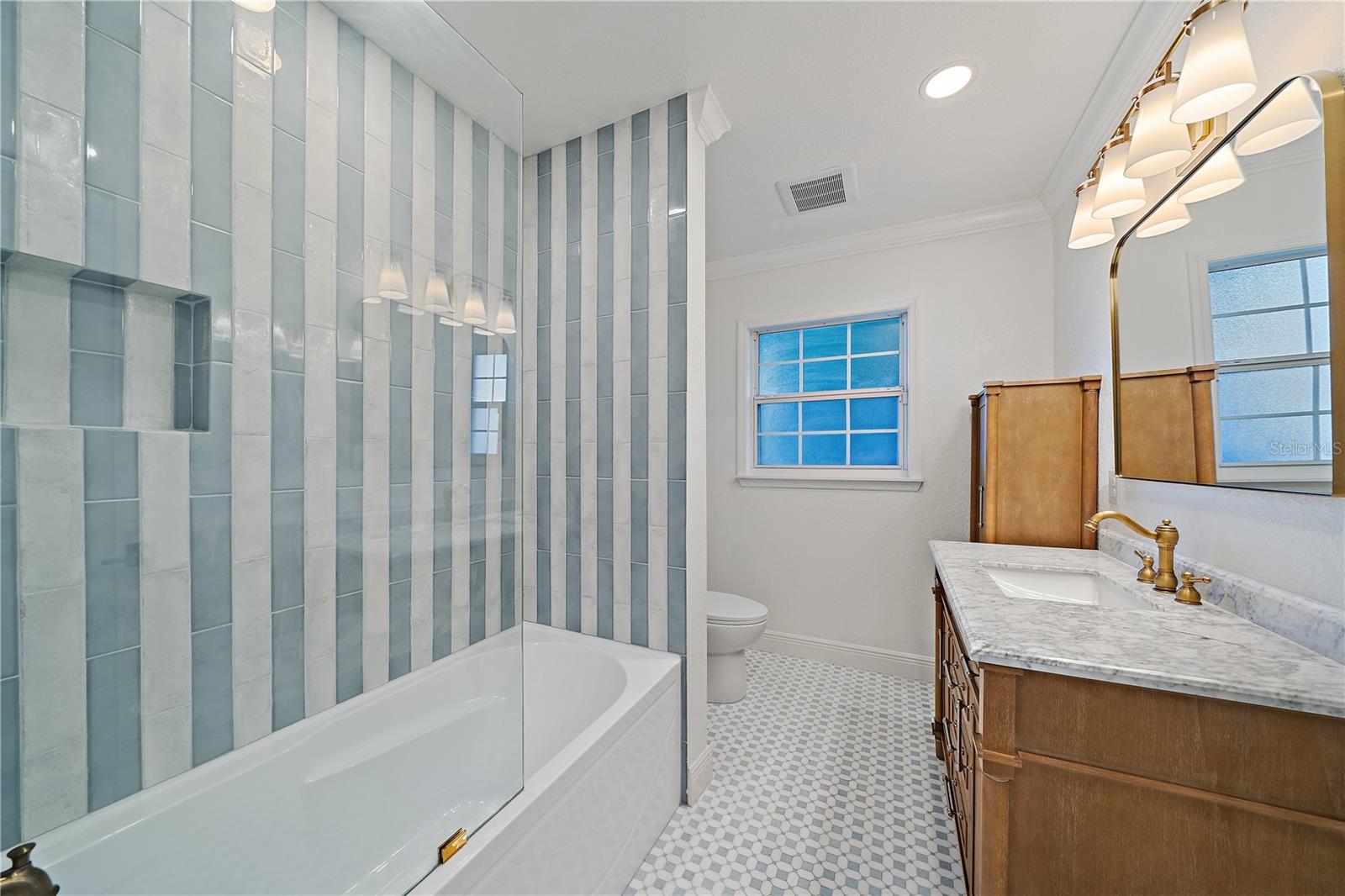 7746 WESTMORELAND DR — photo 19