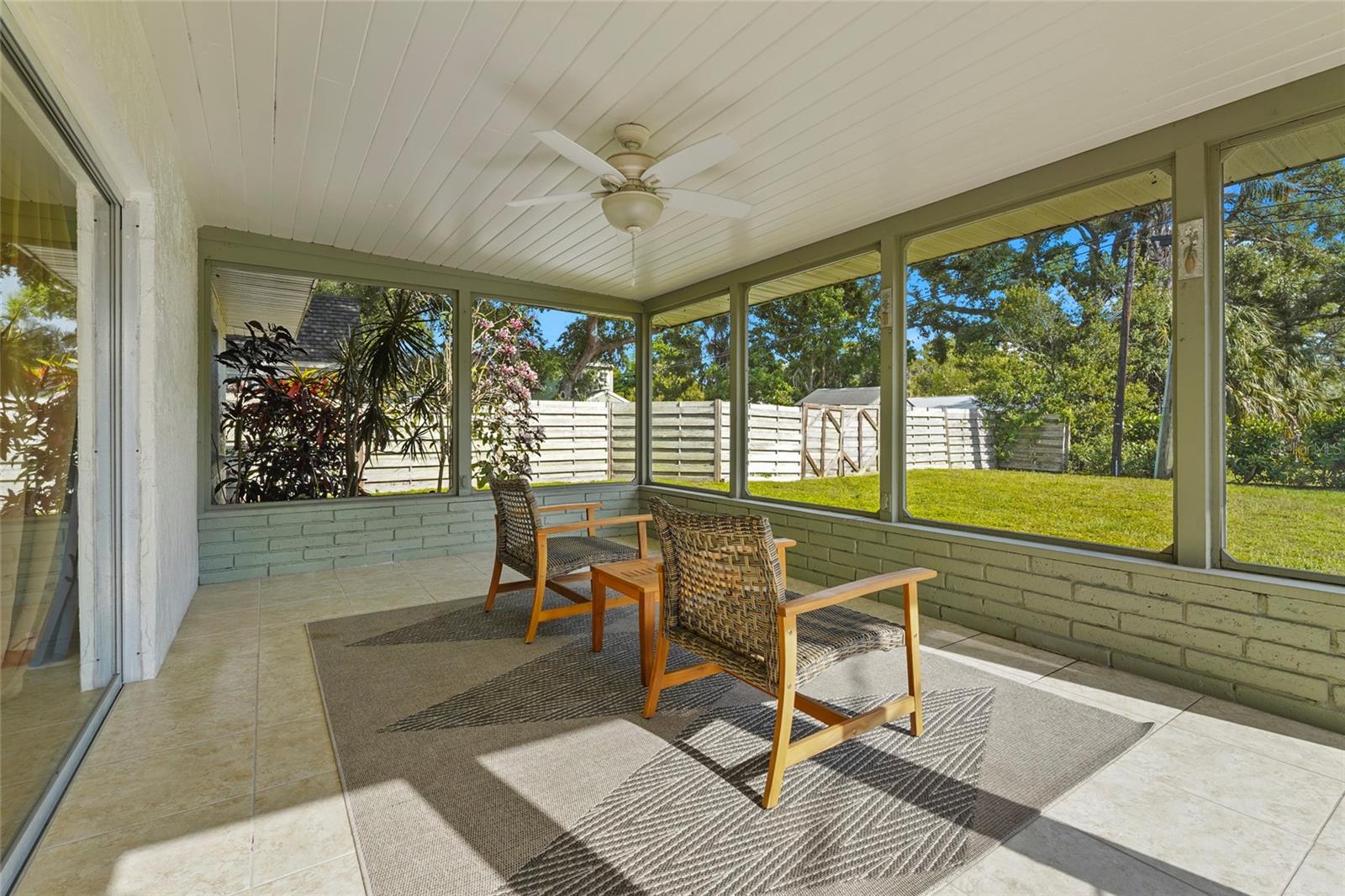 7746 WESTMORELAND DR — photo 26
