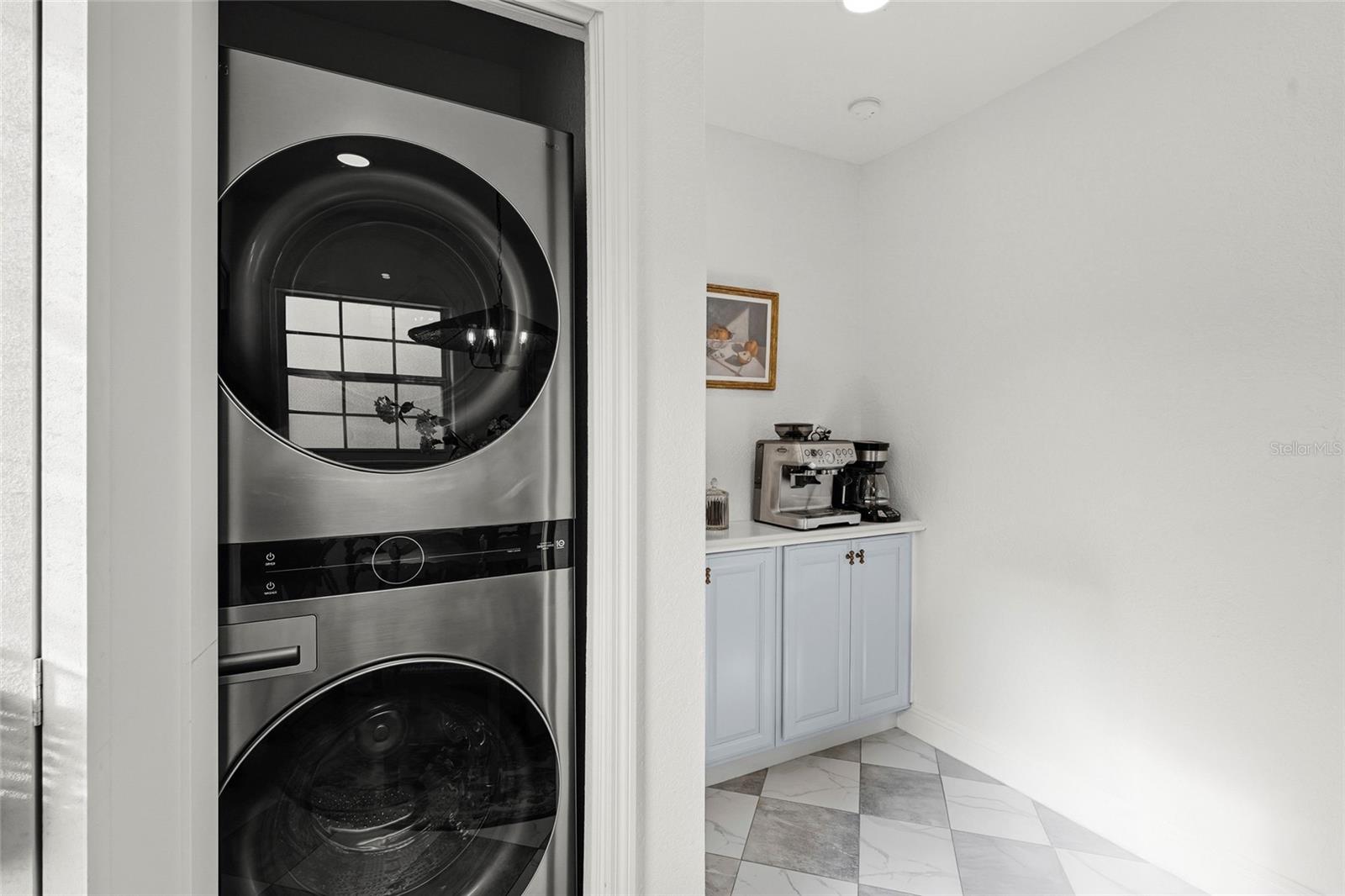 7746 WESTMORELAND DR — photo 24