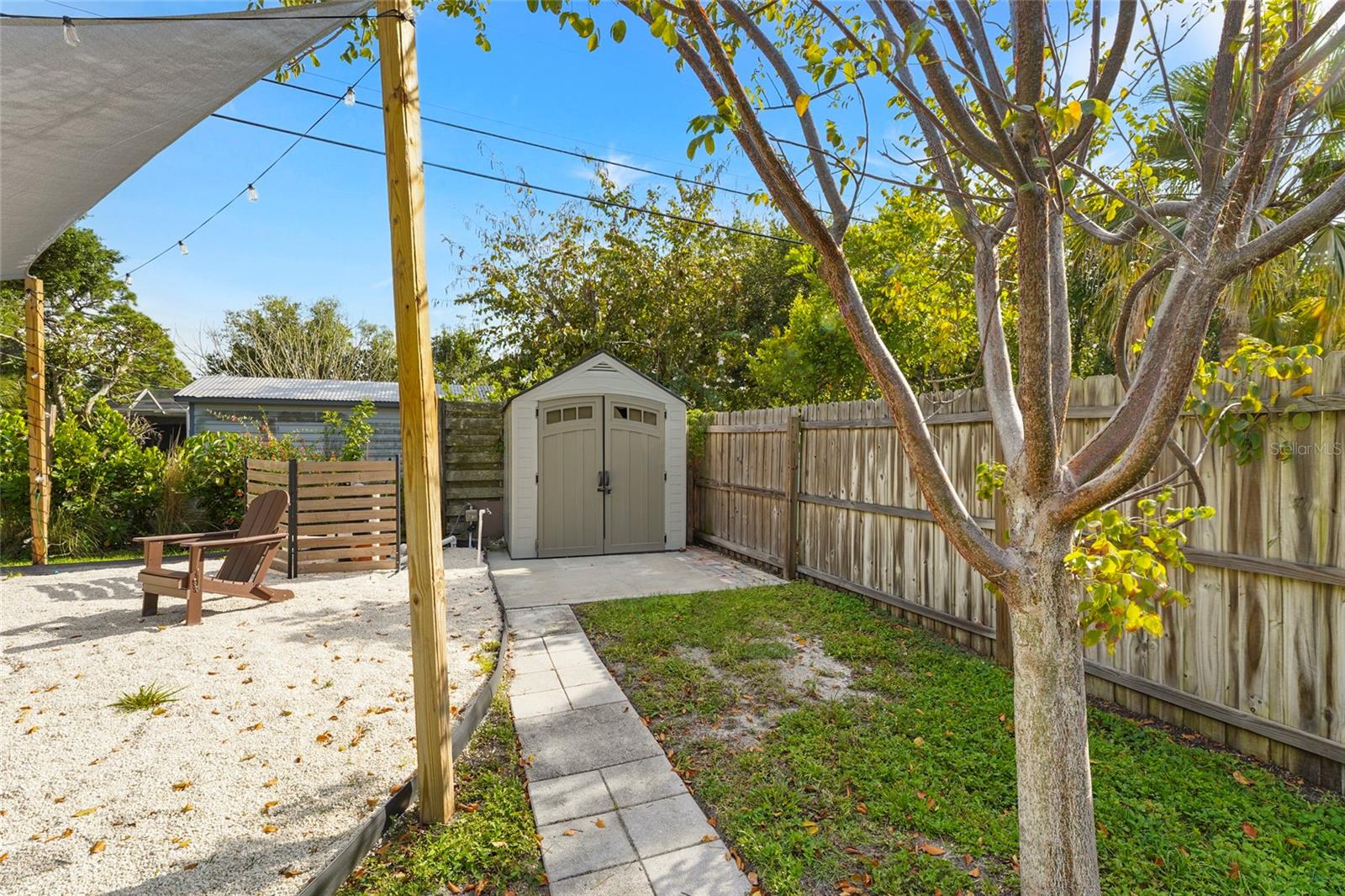 7746 WESTMORELAND DR — photo 33