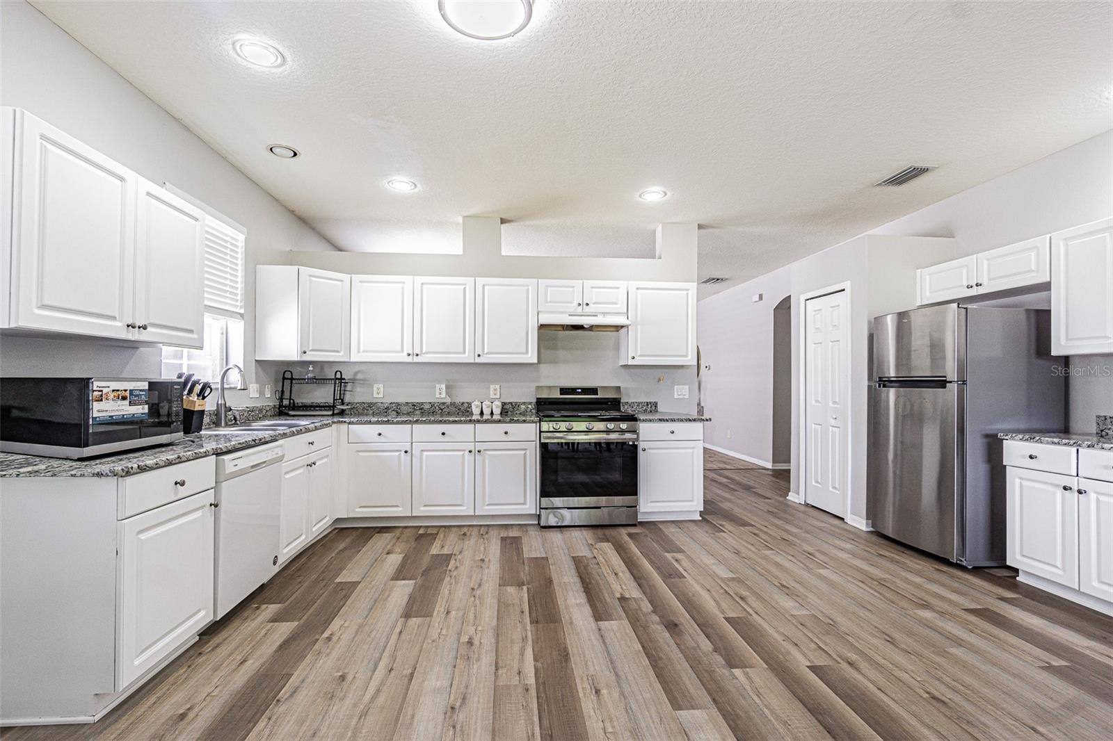 13016 TERRACE BROOK PL — photo 5