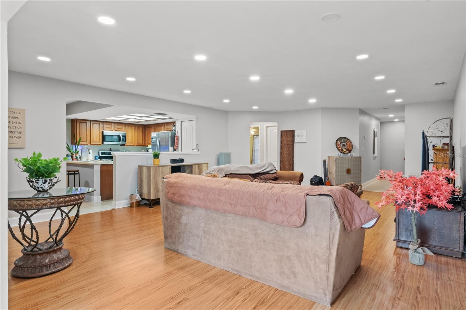 13140 VILLAGE CHASE CIR #13140 — photo 3