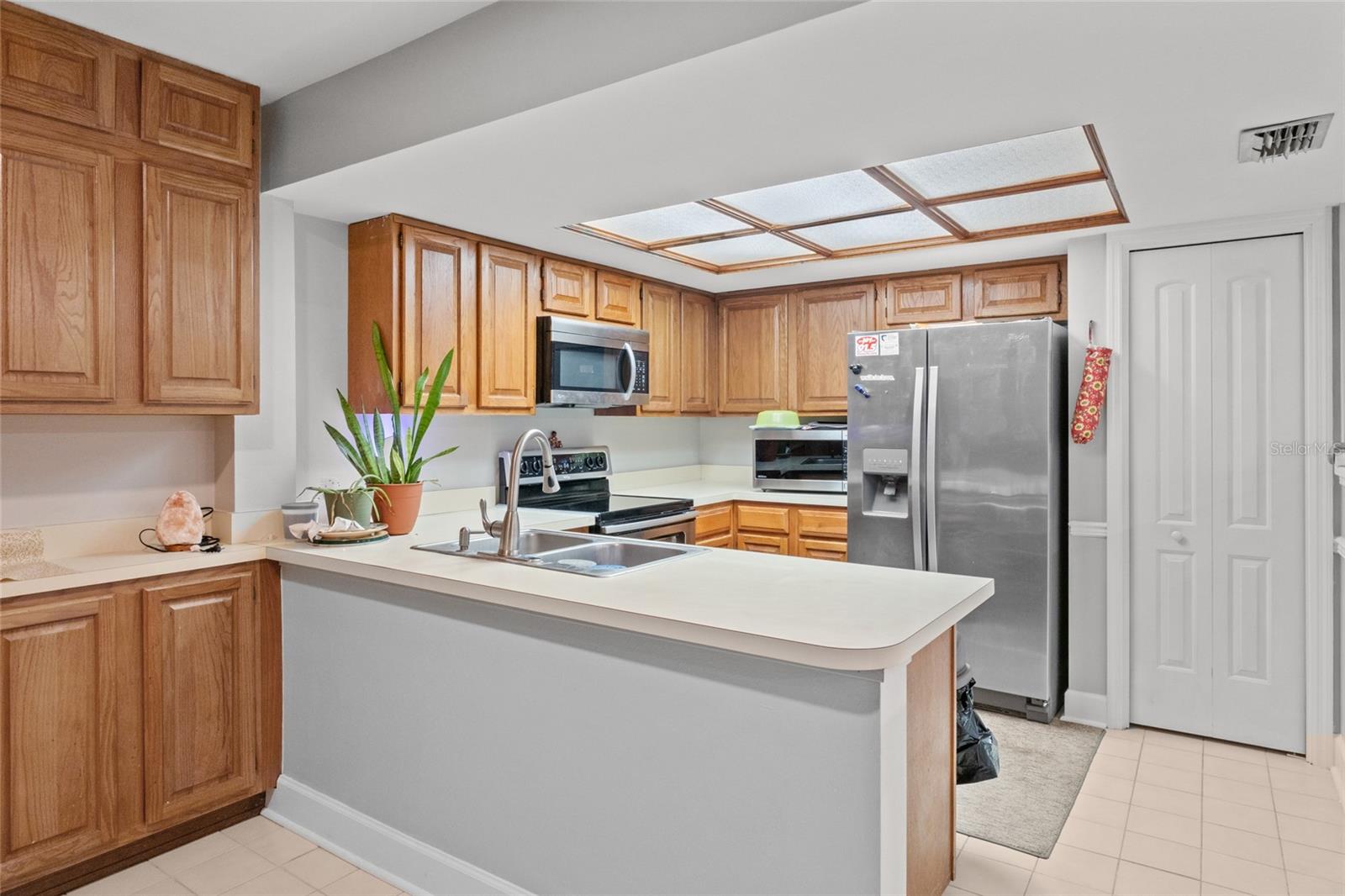 13140 VILLAGE CHASE CIR #13140 — photo 8