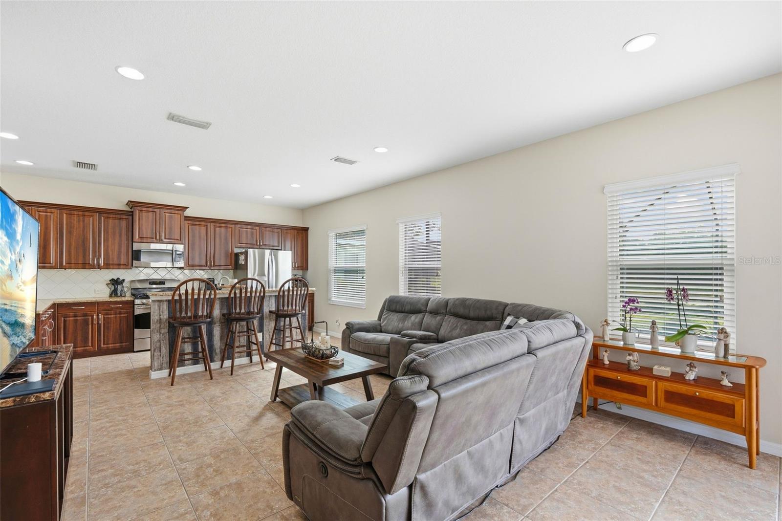 11904 FOREST PARK CIR — photo 7