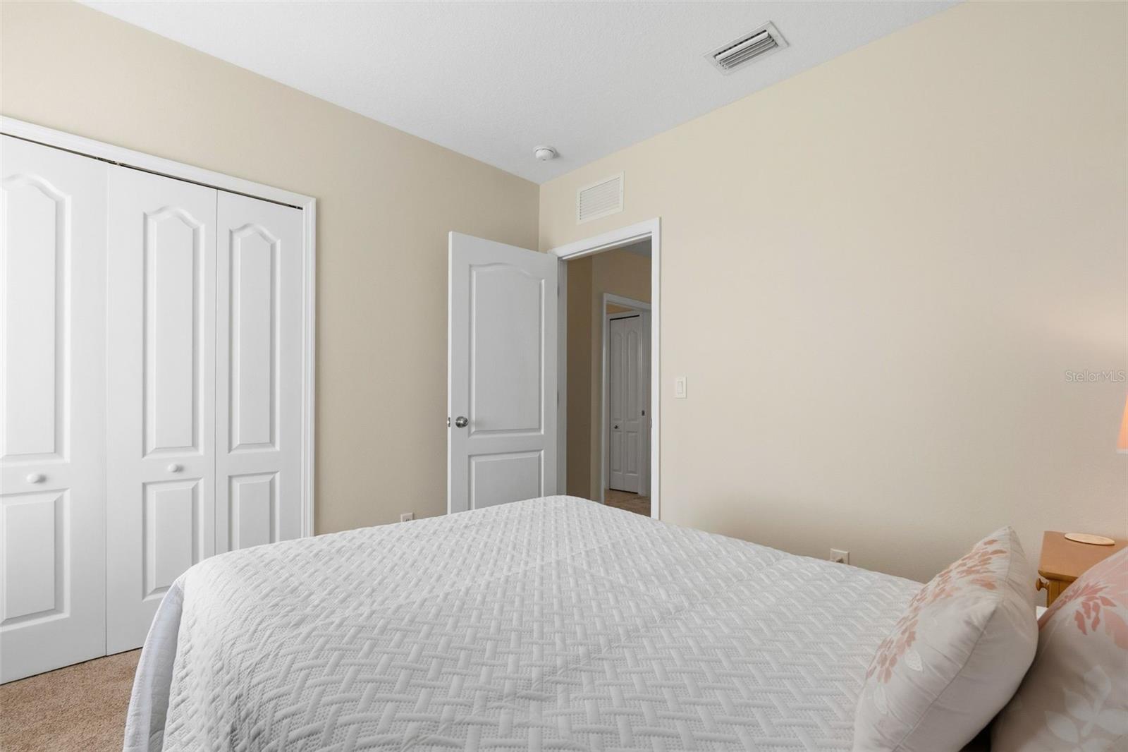 11904 FOREST PARK CIR — photo 27
