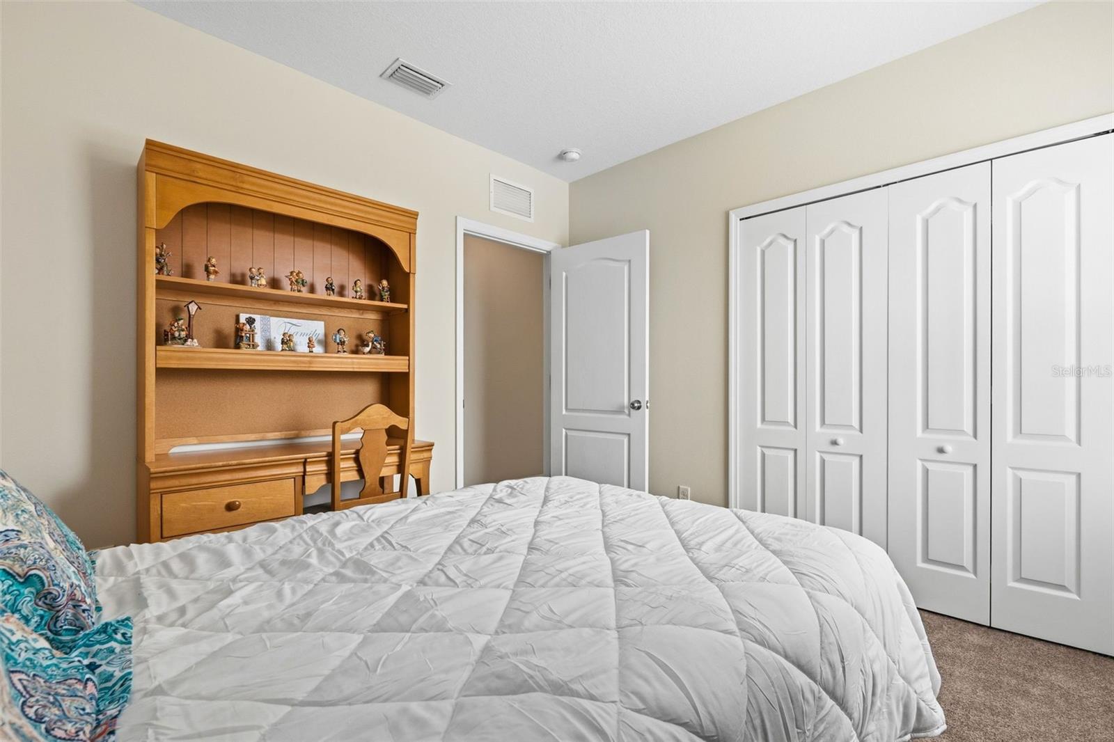 11904 FOREST PARK CIR — photo 29