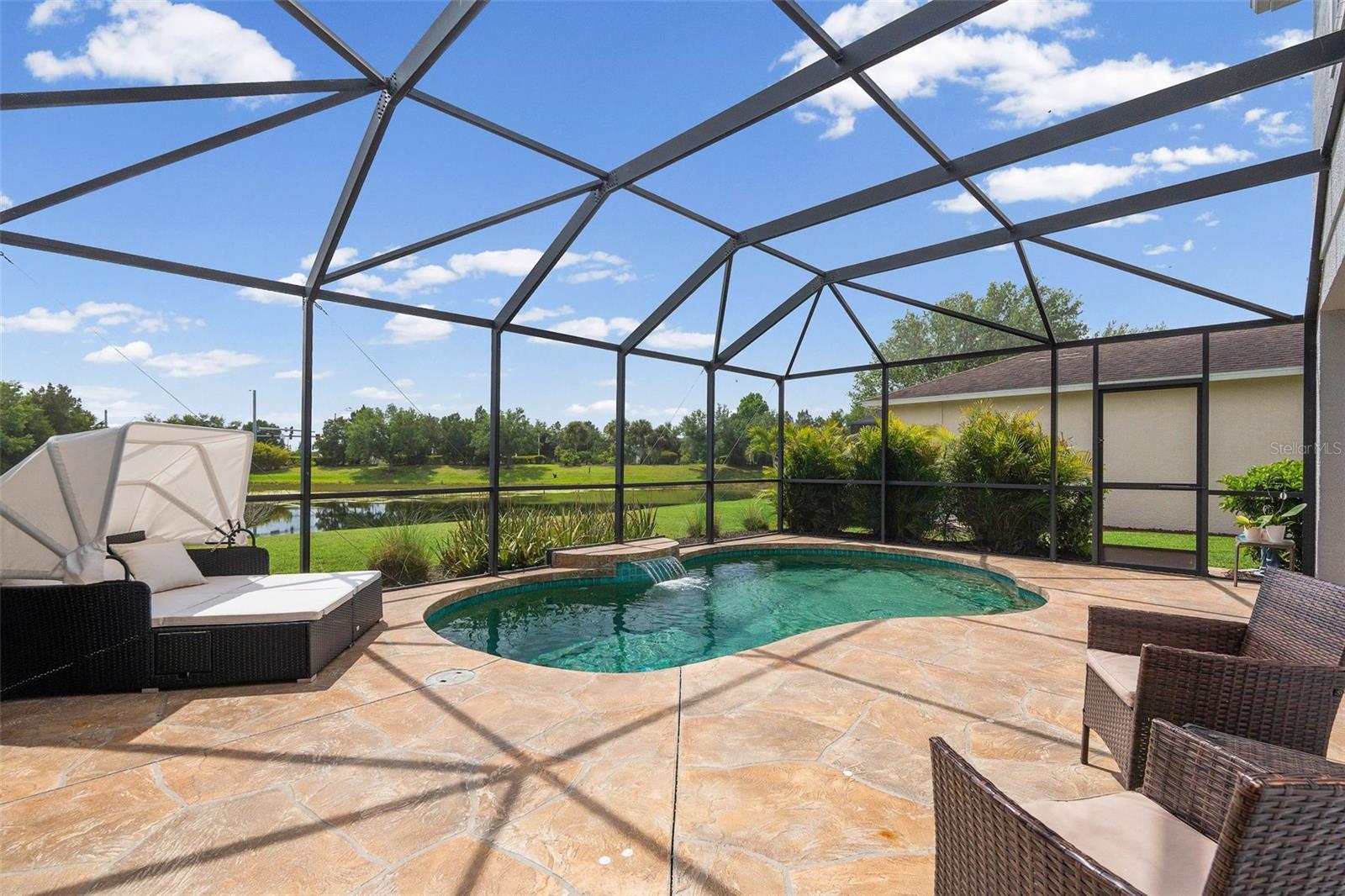 11904 FOREST PARK CIR — photo 39