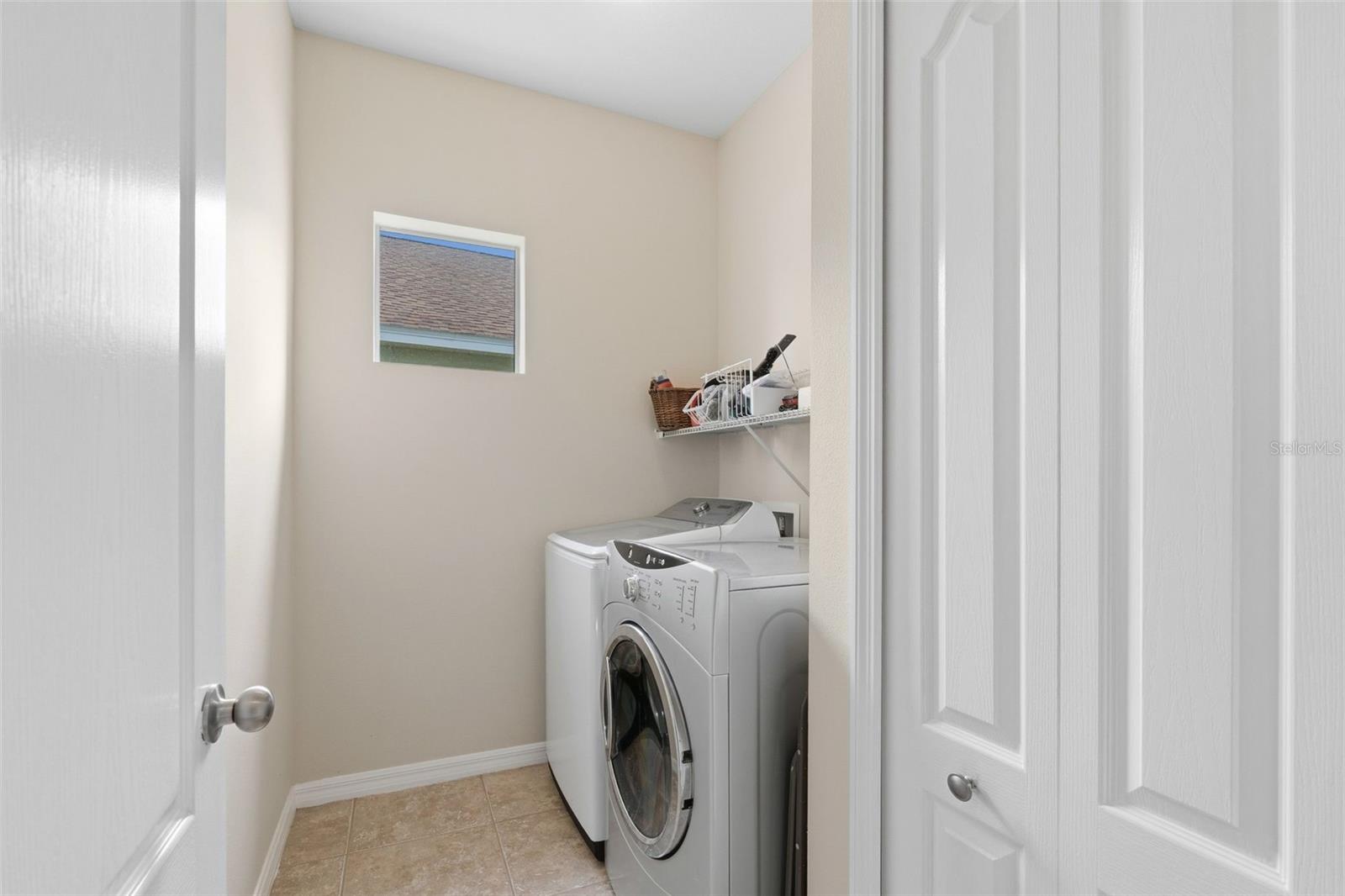 11904 FOREST PARK CIR — photo 35